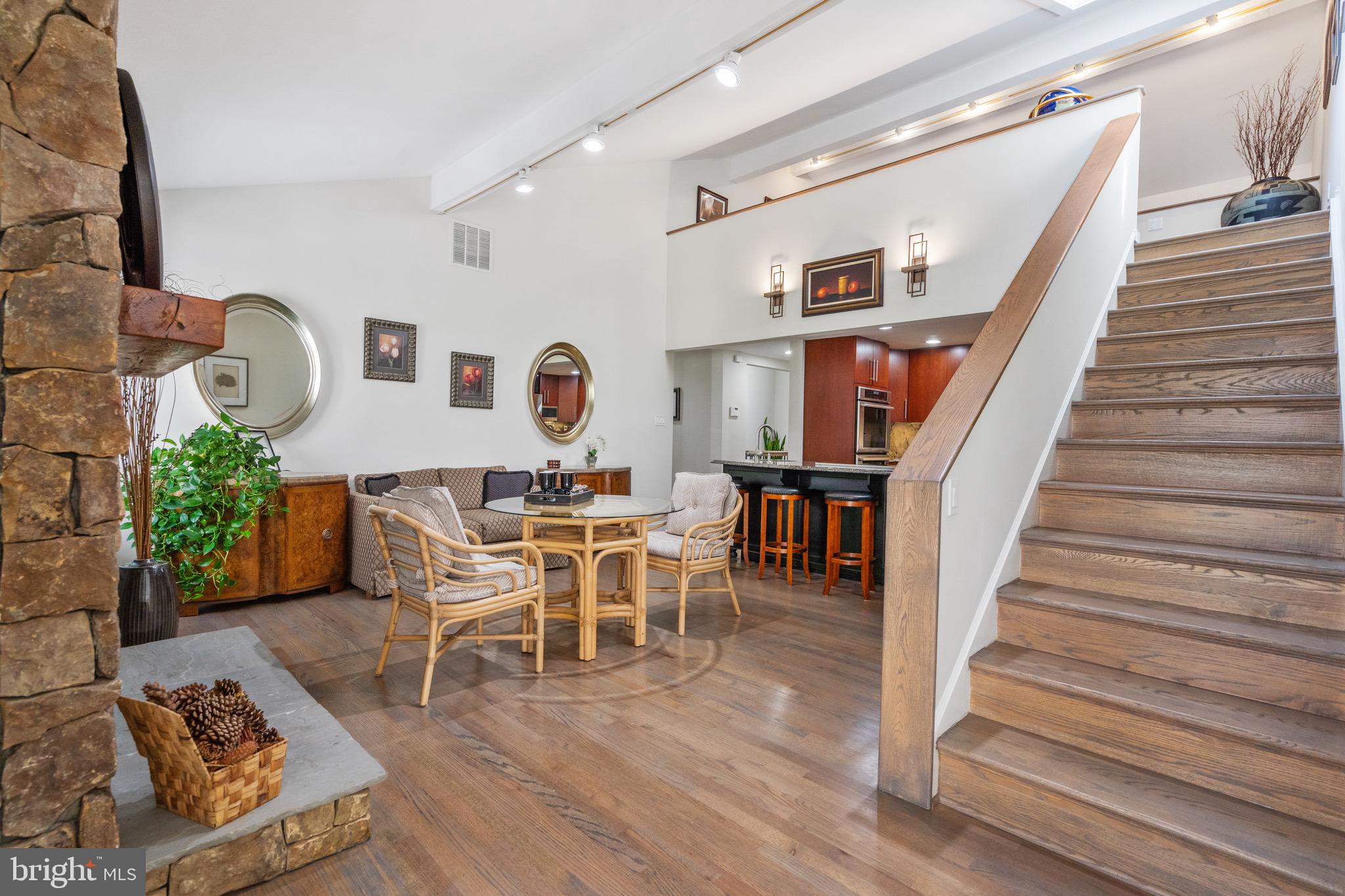 LEXINGTON ESTATES - Residential