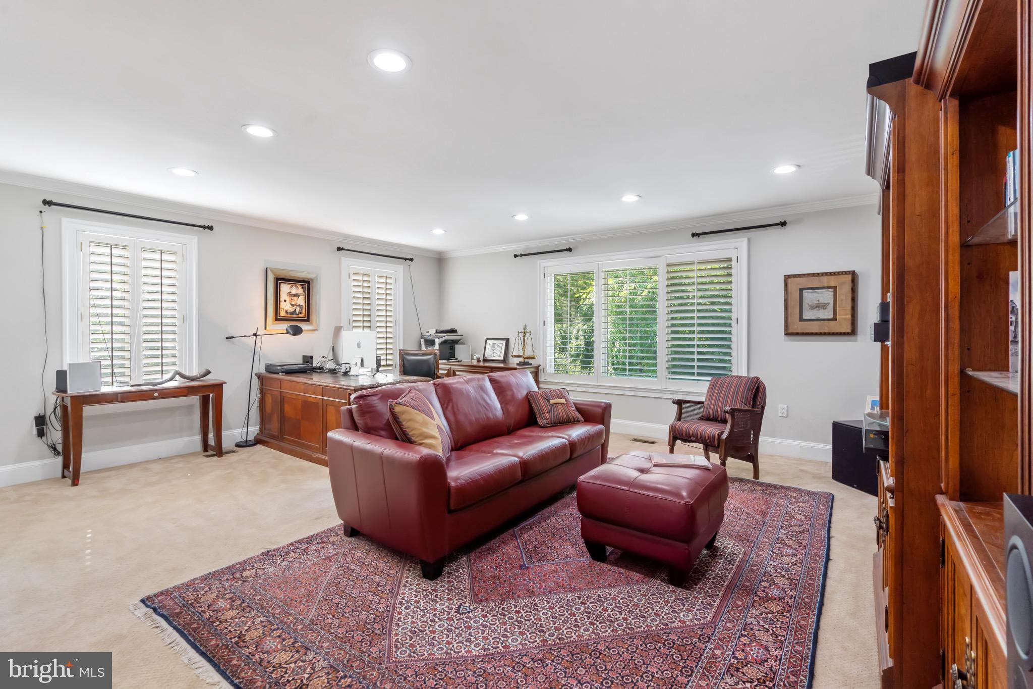 LEXINGTON ESTATES - Residential