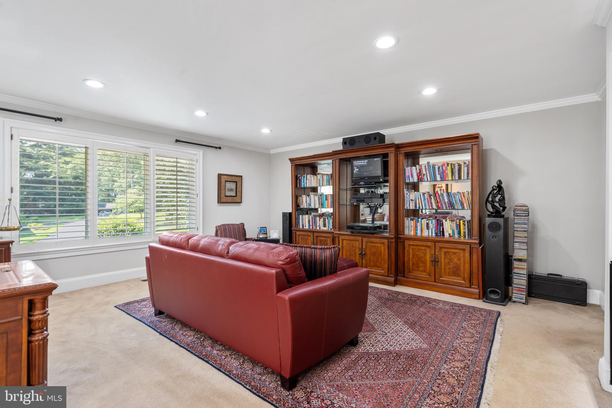 LEXINGTON ESTATES - Residential