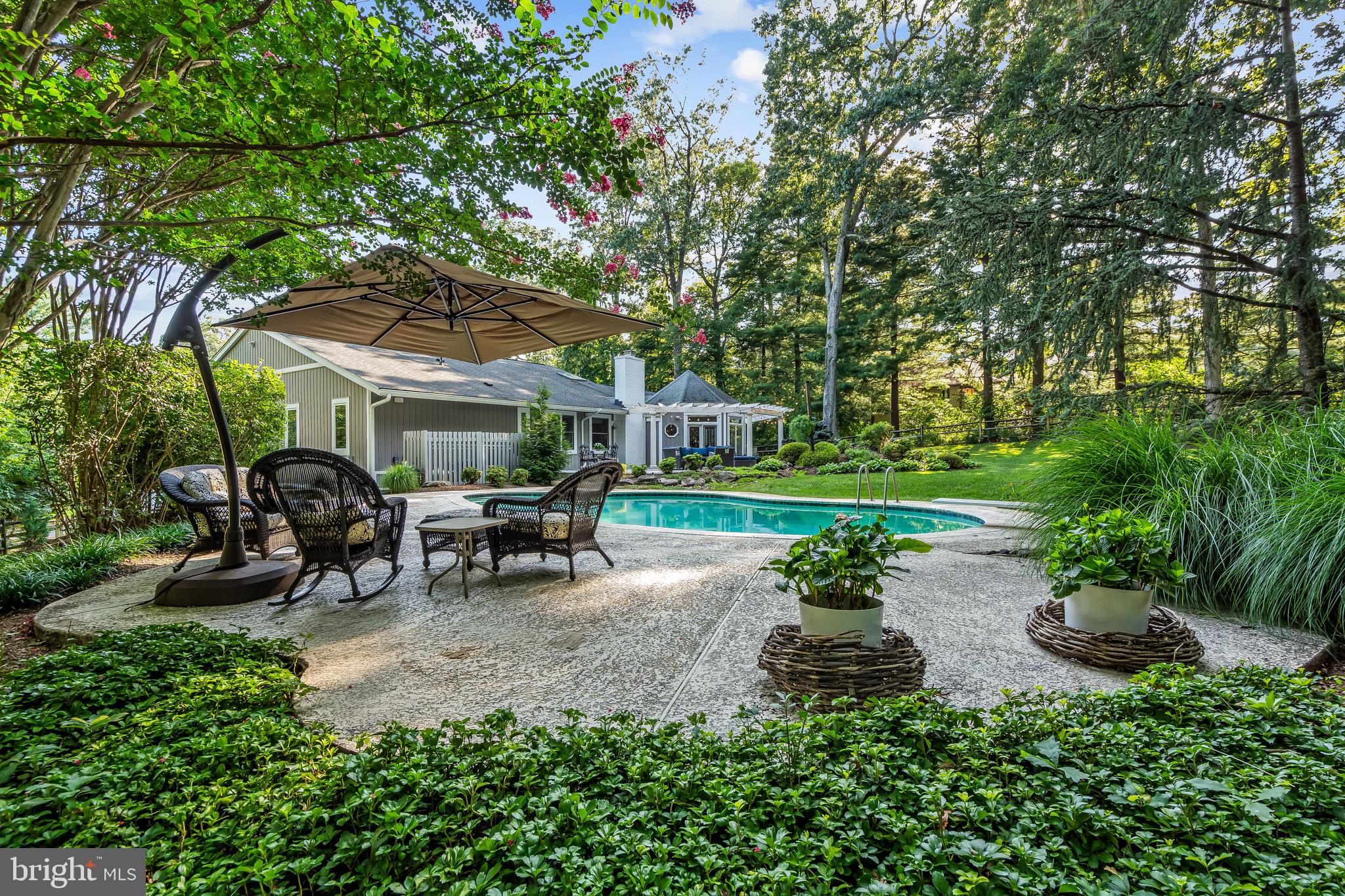 LEXINGTON ESTATES - Residential