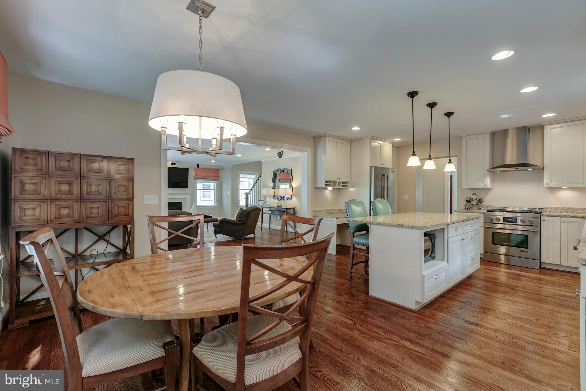 KENSINGTON ESTATES - Residential