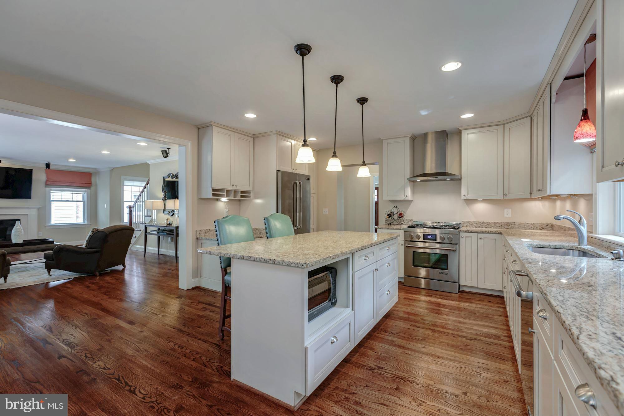 KENSINGTON ESTATES - Residential