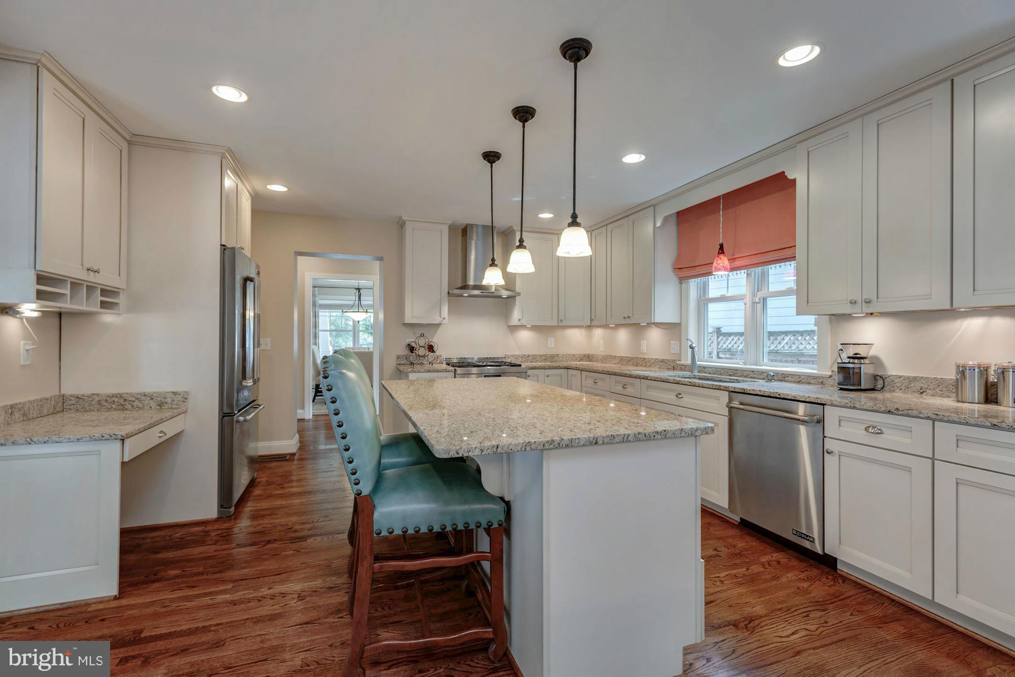 KENSINGTON ESTATES - Residential