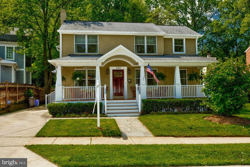 Stunning, storybook arts&crafts w/charming front prch, built 2007 & meticulously cared for.  3 fin lvls, Gorgeous open floorplan, full  of light, magazine worthy eat-in kitchen, fireplace great room, owner's suite with dual walk in closets, bdrm lvl laundry, 4 bdrms up, large, pvt fenced yard, newly refinished hardwoods, new carpet, generator, home warranty,must see!