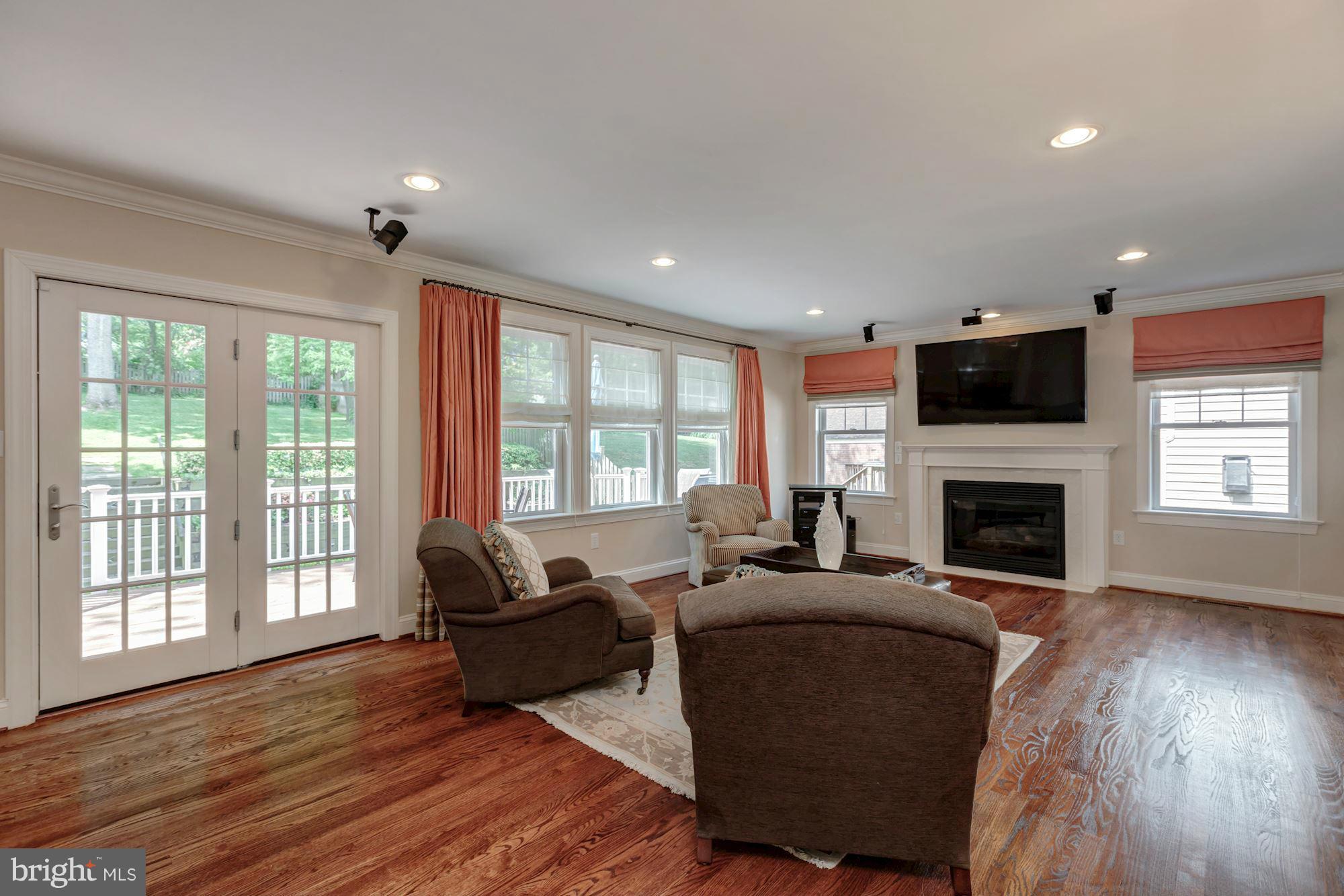 KENSINGTON ESTATES - Residential