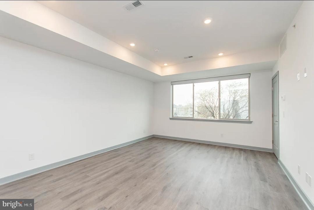 411 W BERKS STREET 3