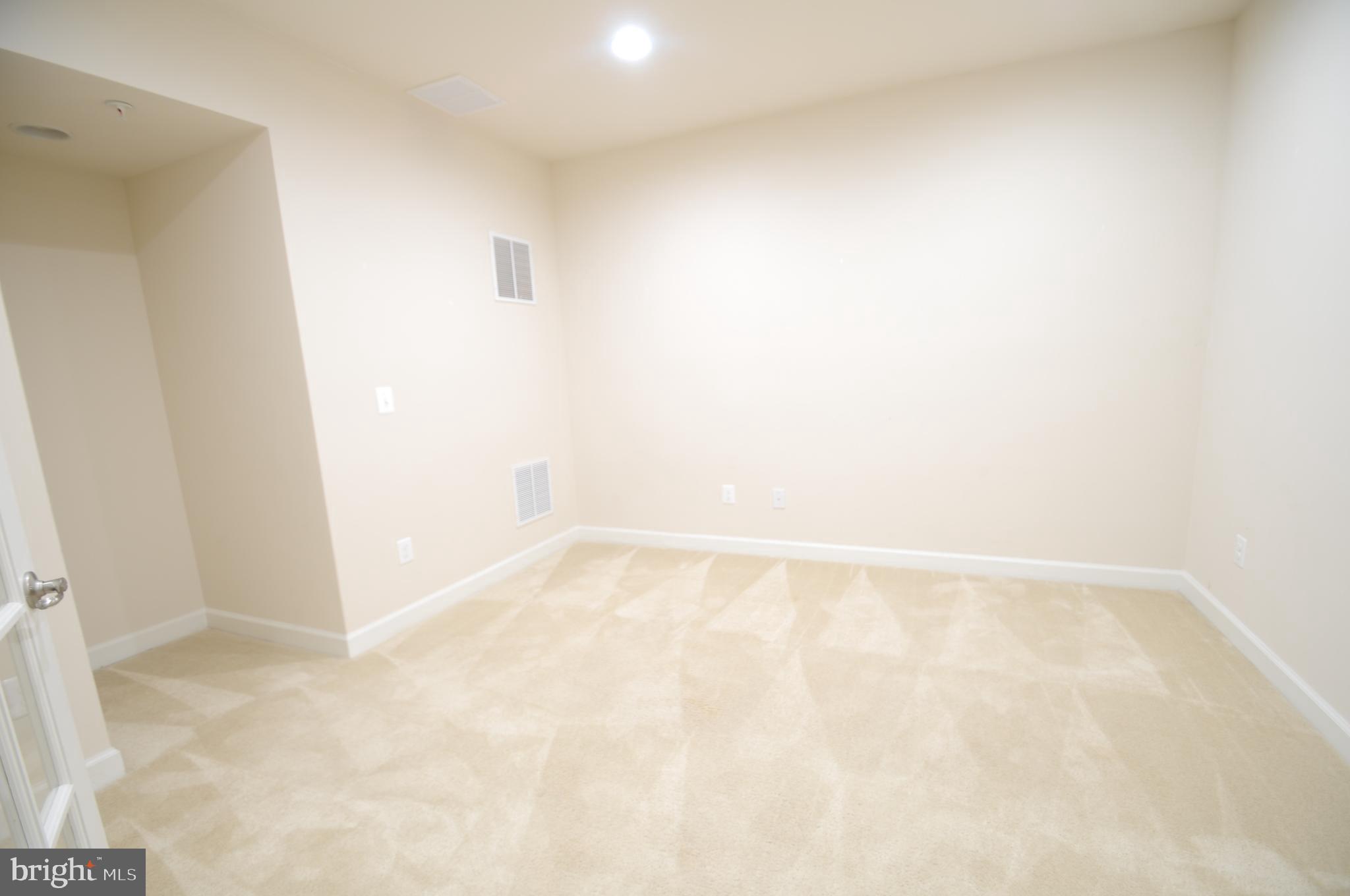 RIDGEWOOD - Residential