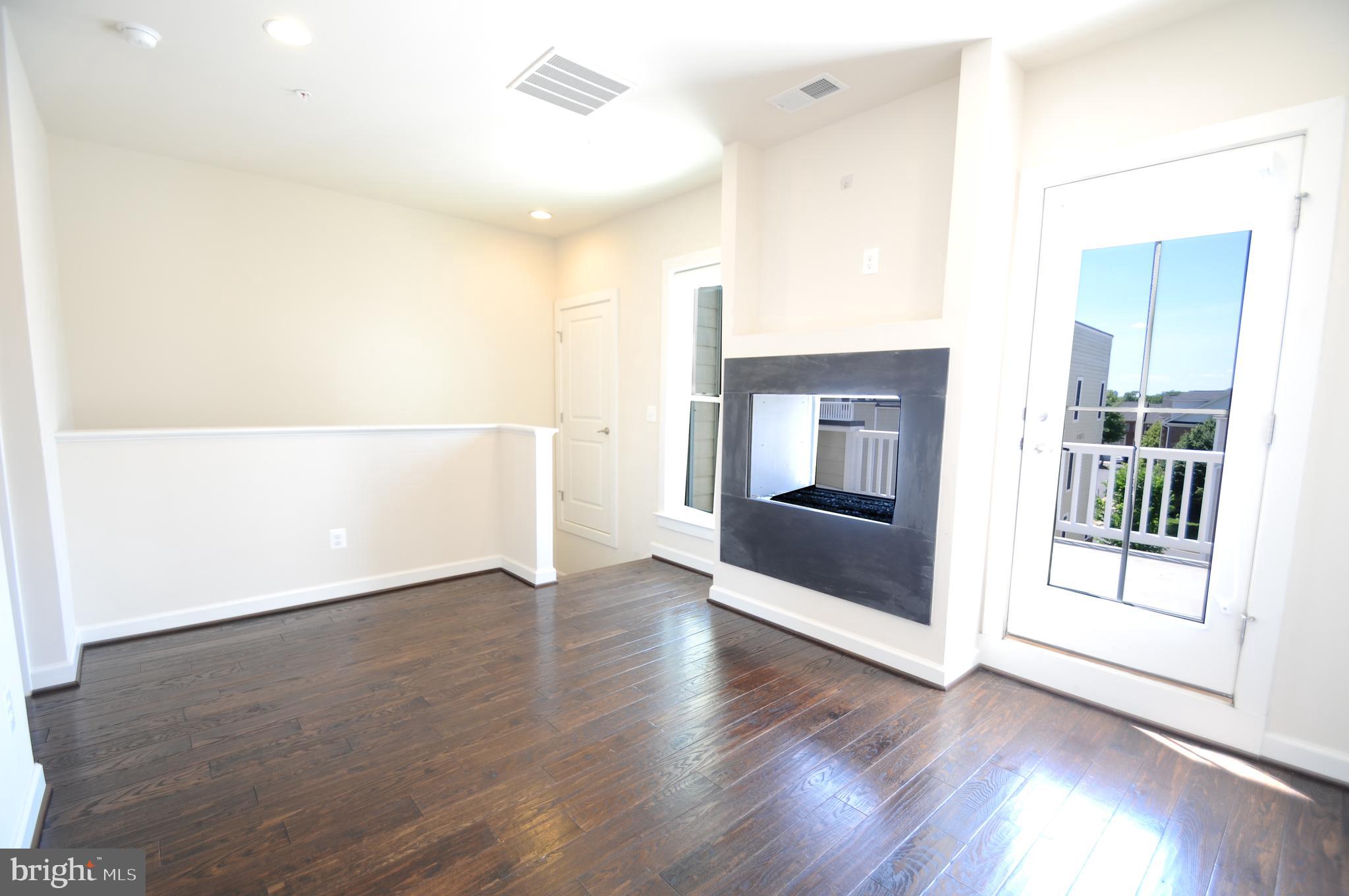 RIDGEWOOD - Residential