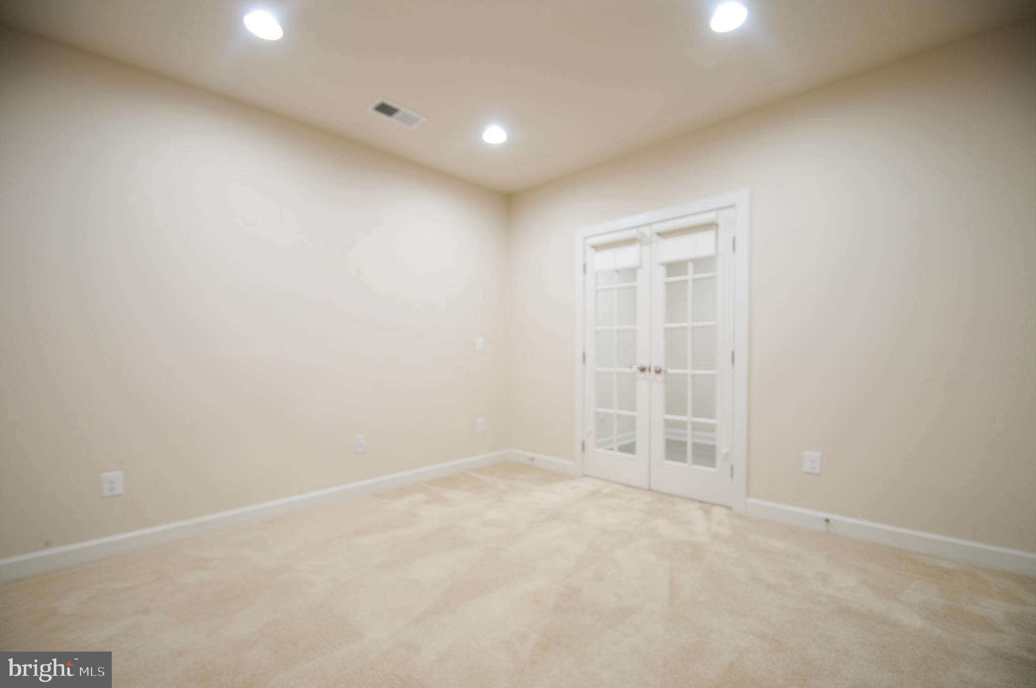 RIDGEWOOD - Residential