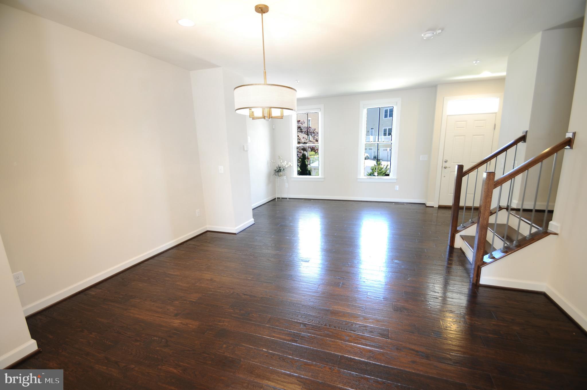 RIDGEWOOD - Residential