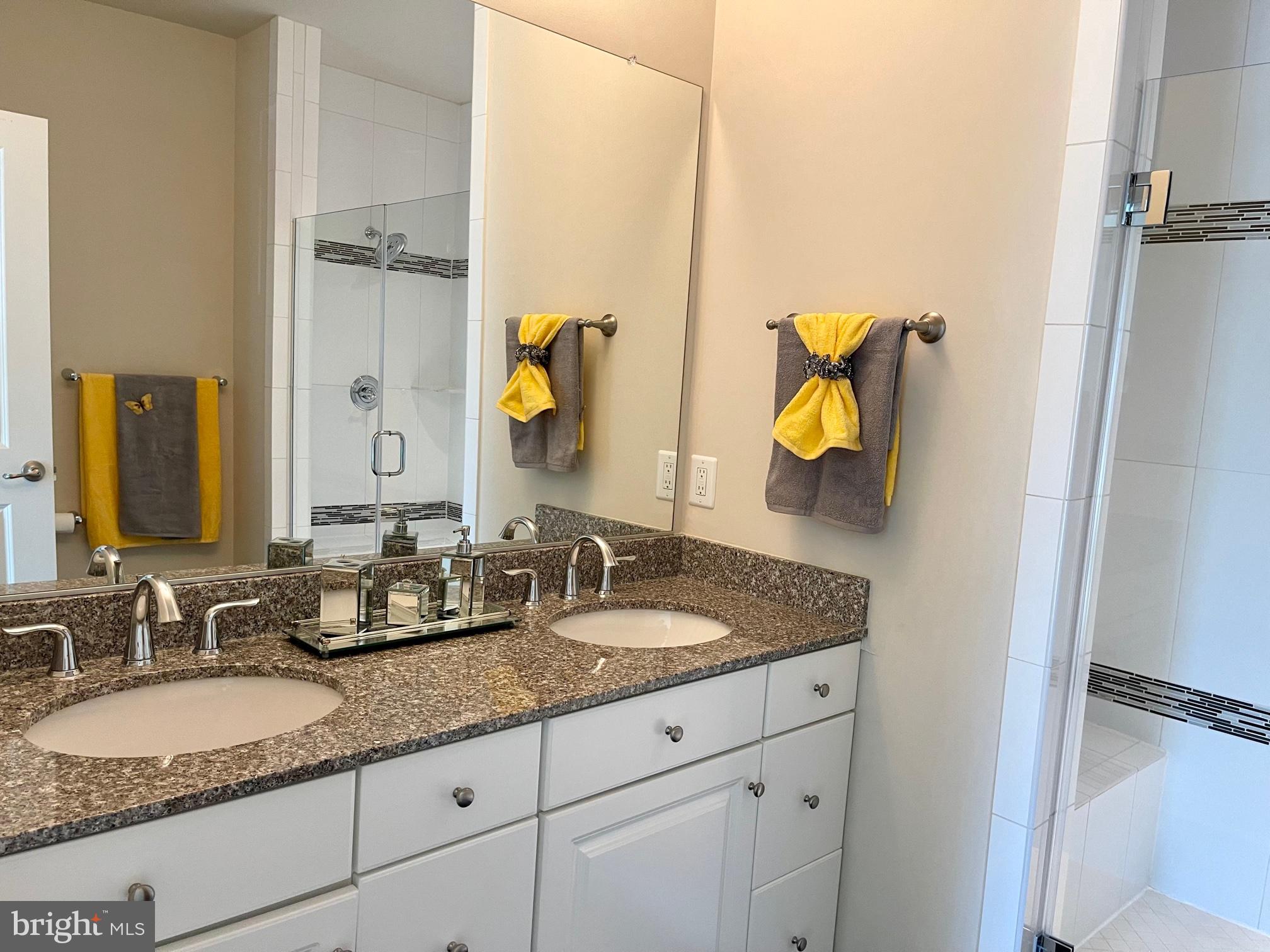 RIDGEWOOD - Residential