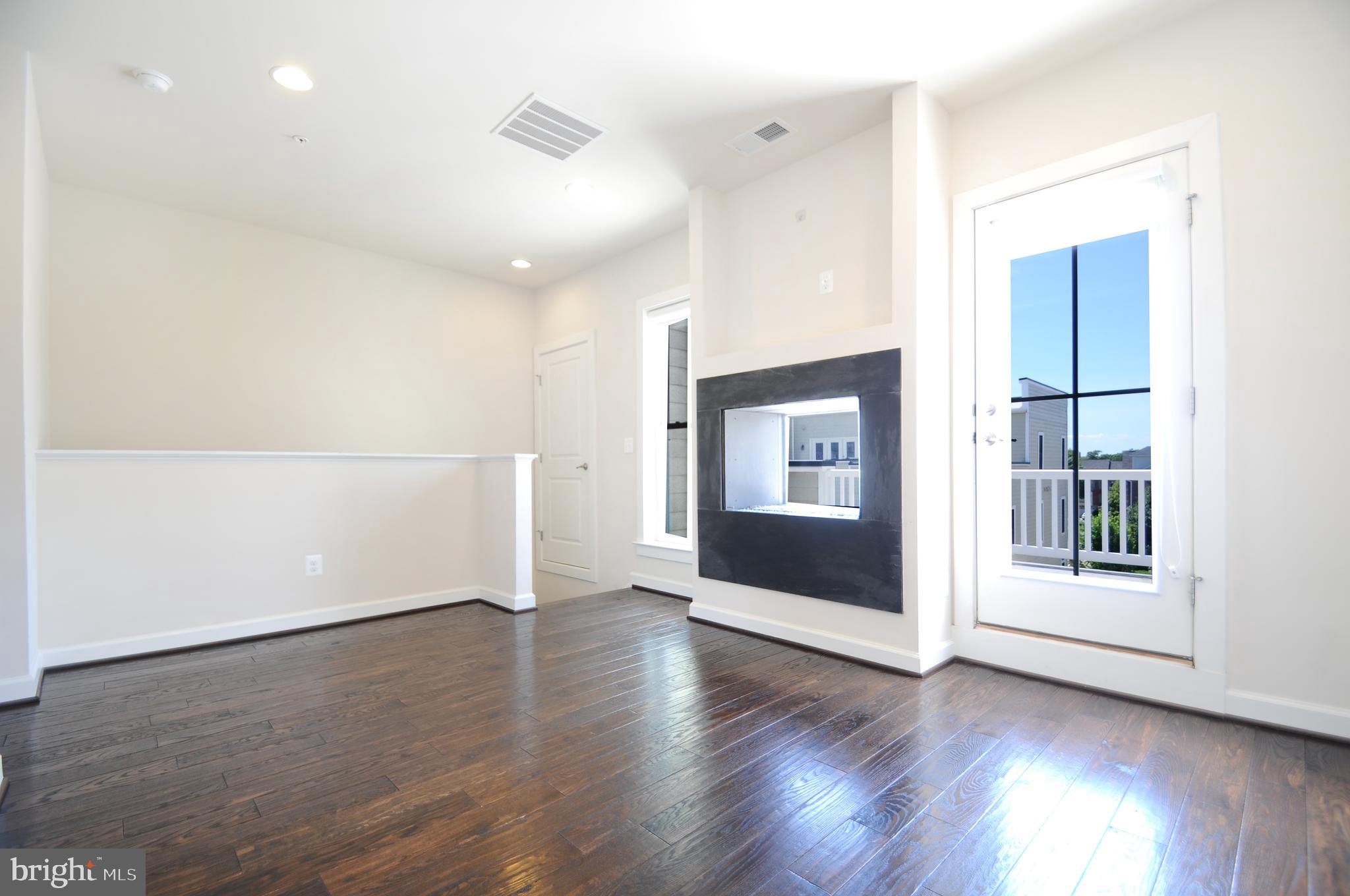 RIDGEWOOD - Residential