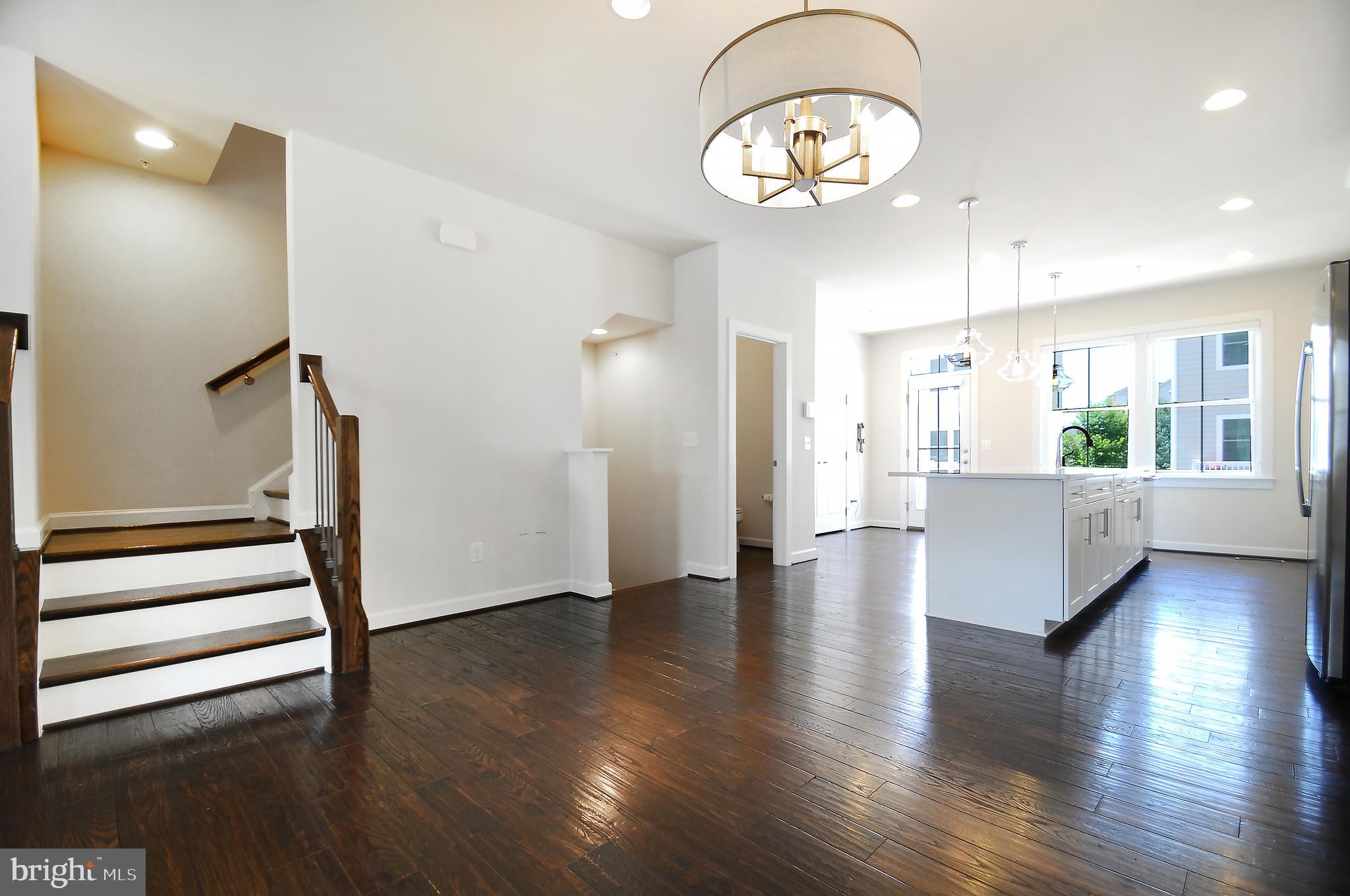 RIDGEWOOD - Residential