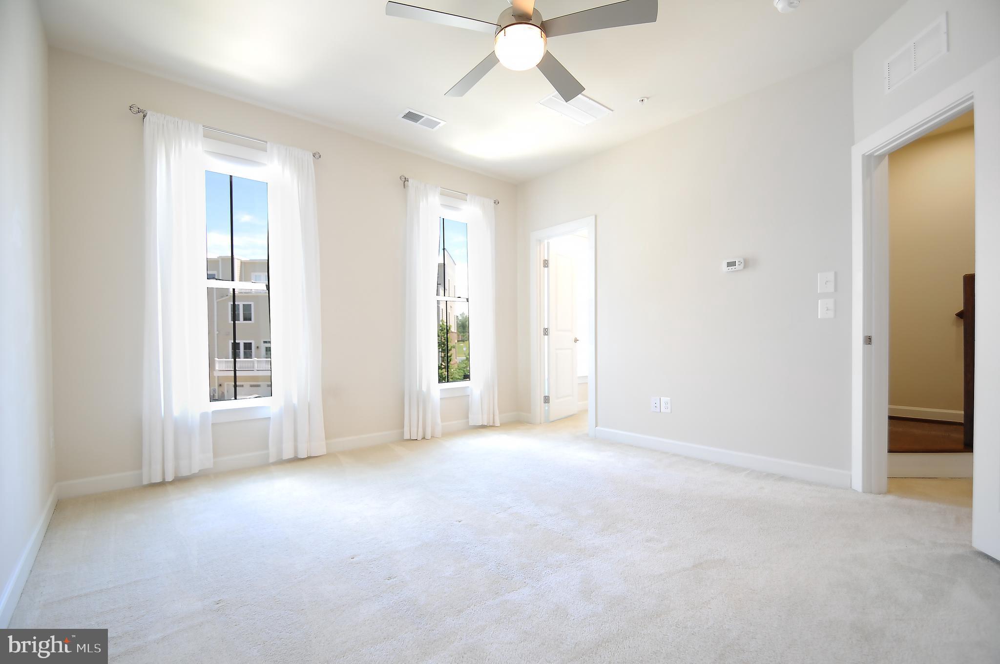 RIDGEWOOD - Residential