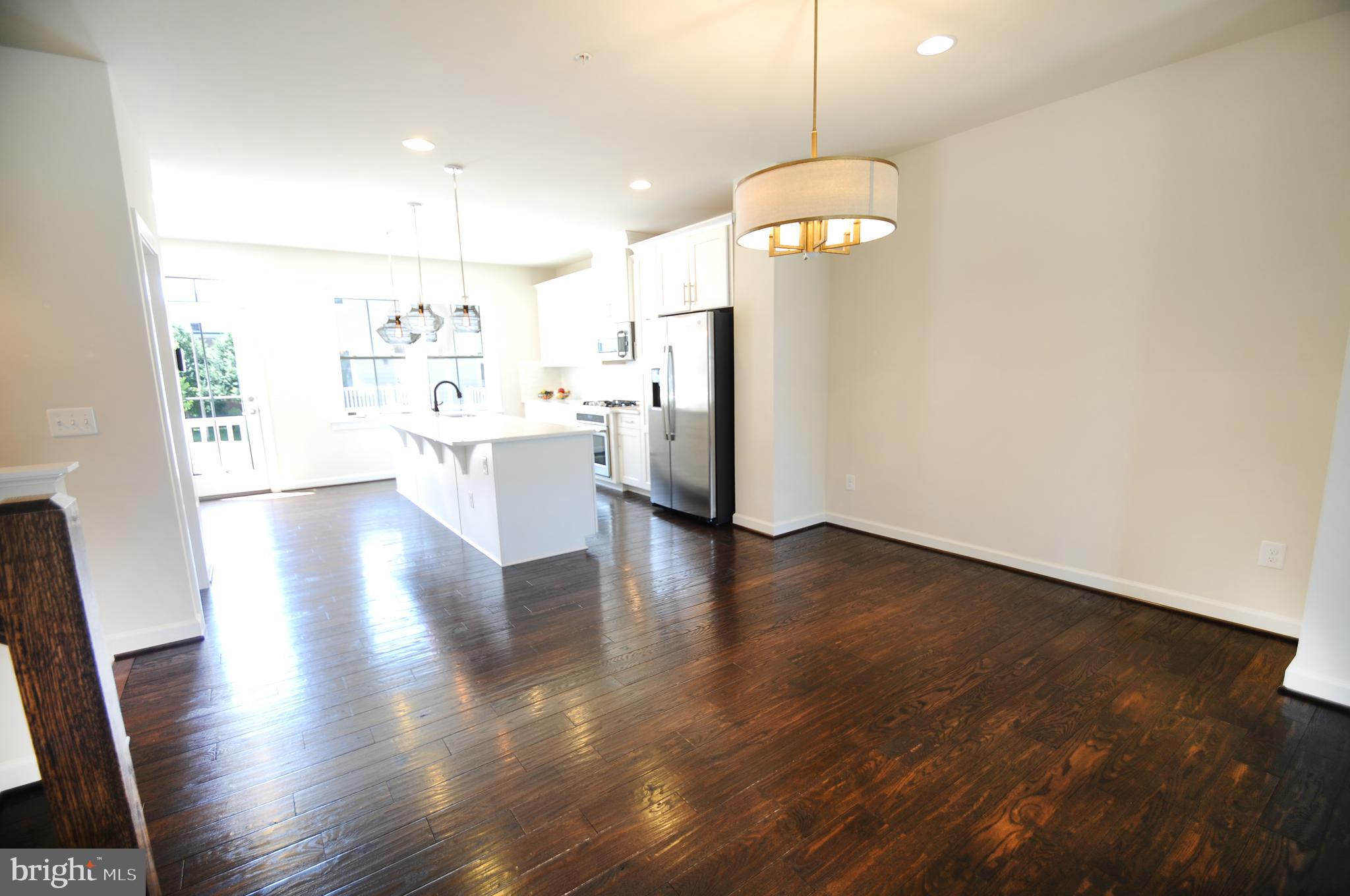 RIDGEWOOD - Residential