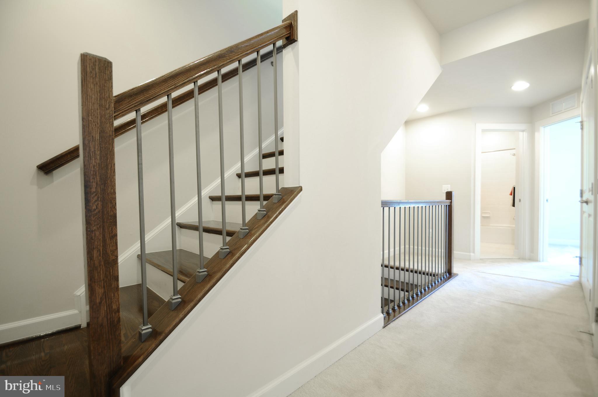 RIDGEWOOD - Residential