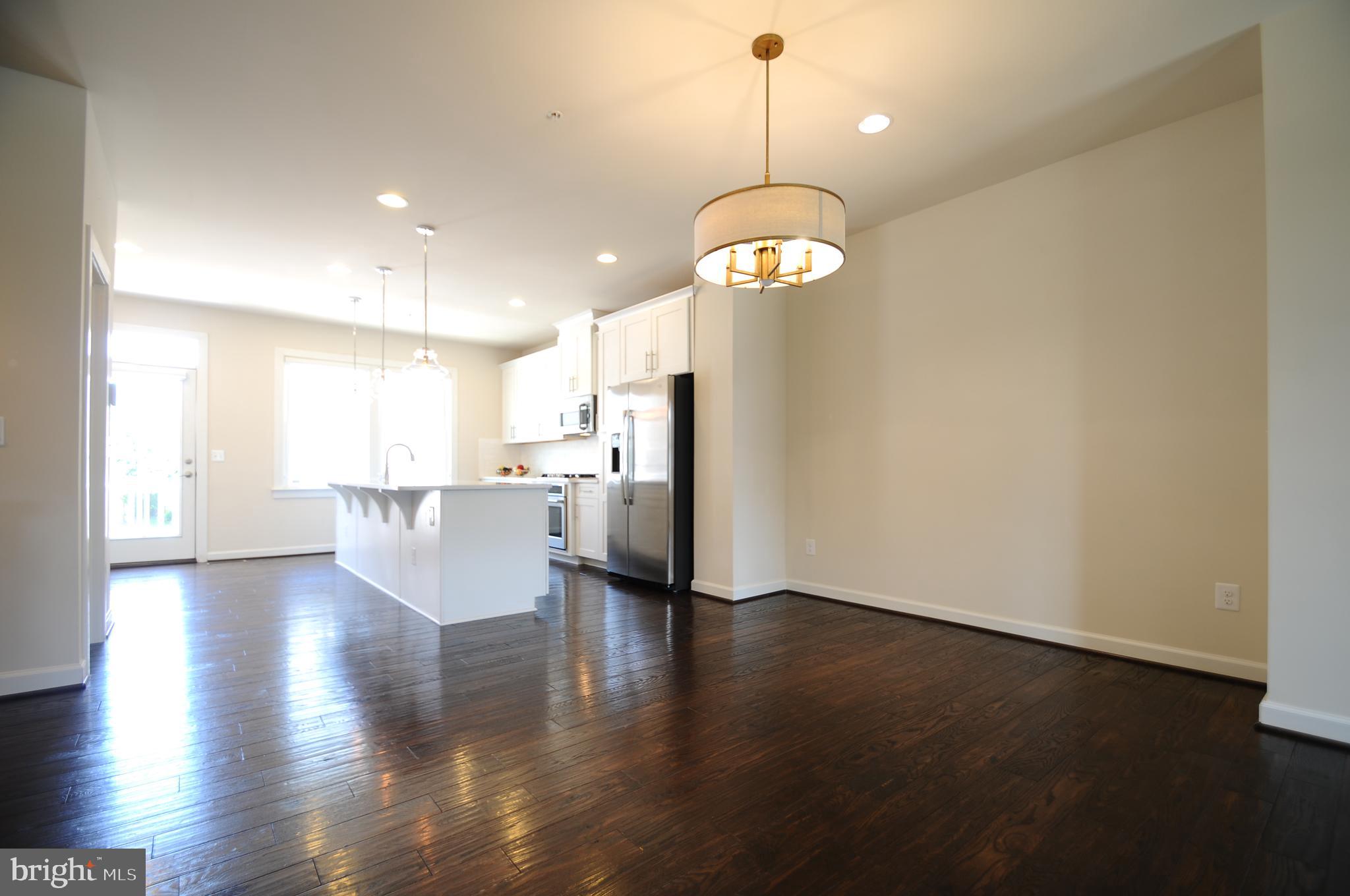 RIDGEWOOD - Residential