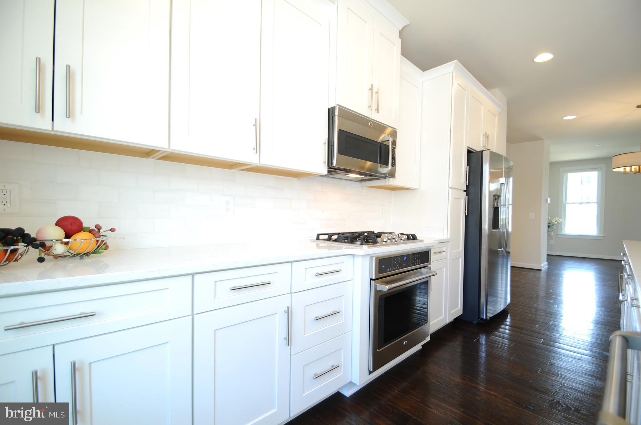 RIDGEWOOD - Residential