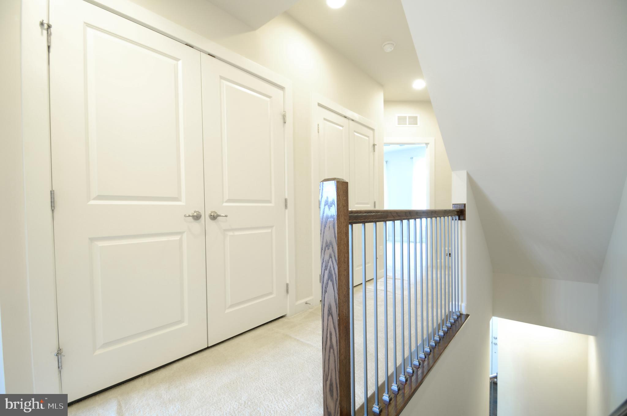 RIDGEWOOD - Residential