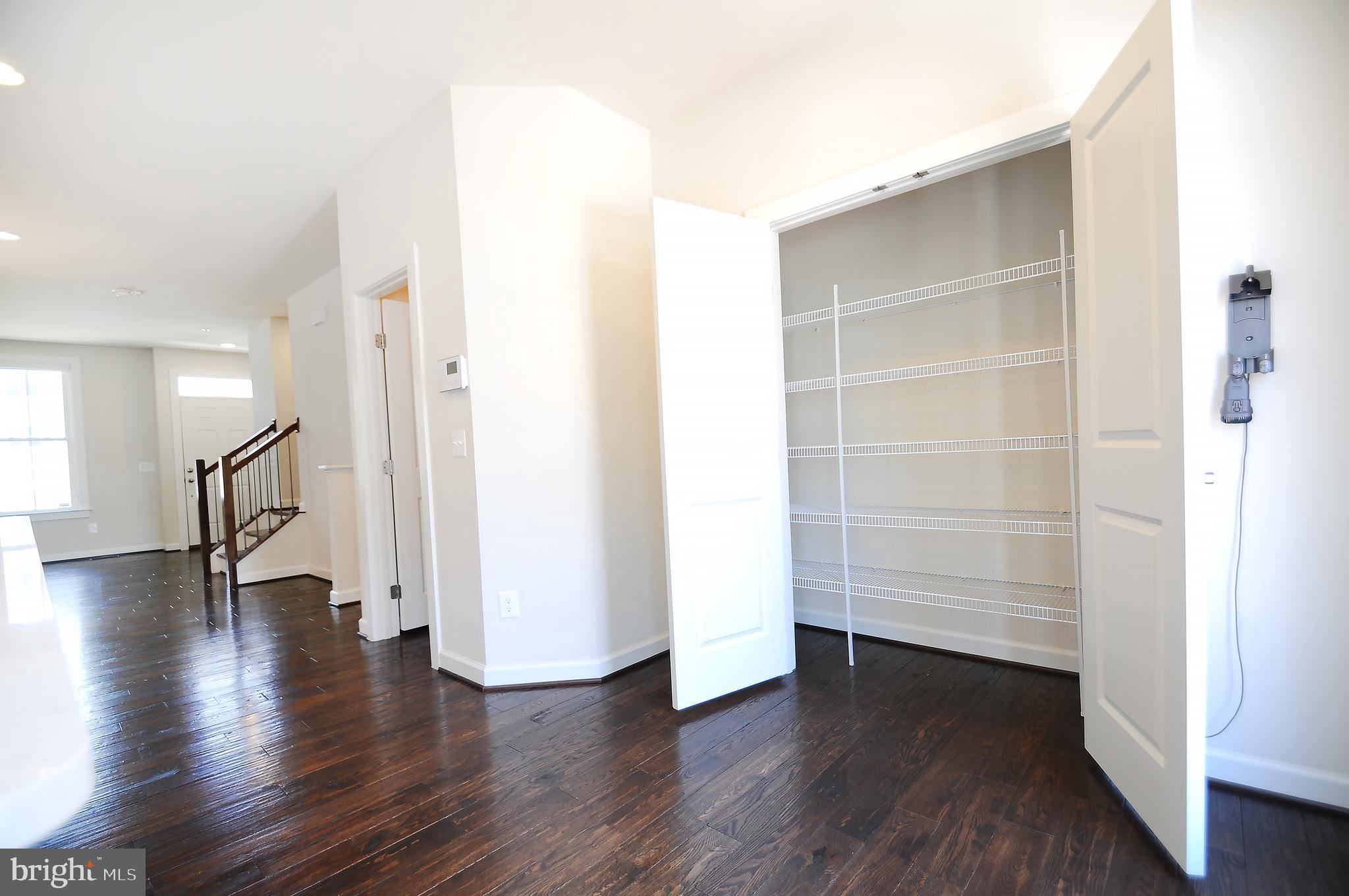 RIDGEWOOD - Residential