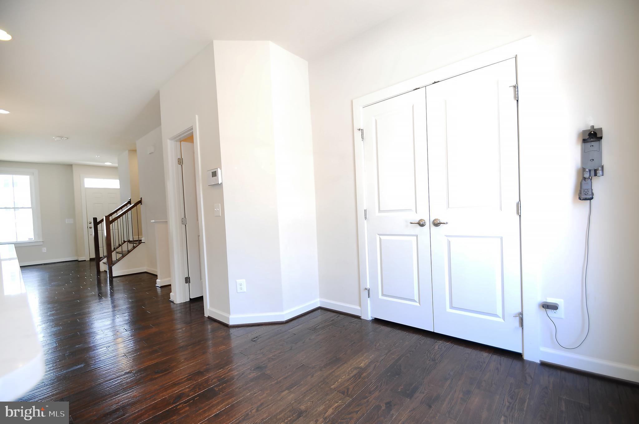 RIDGEWOOD - Residential