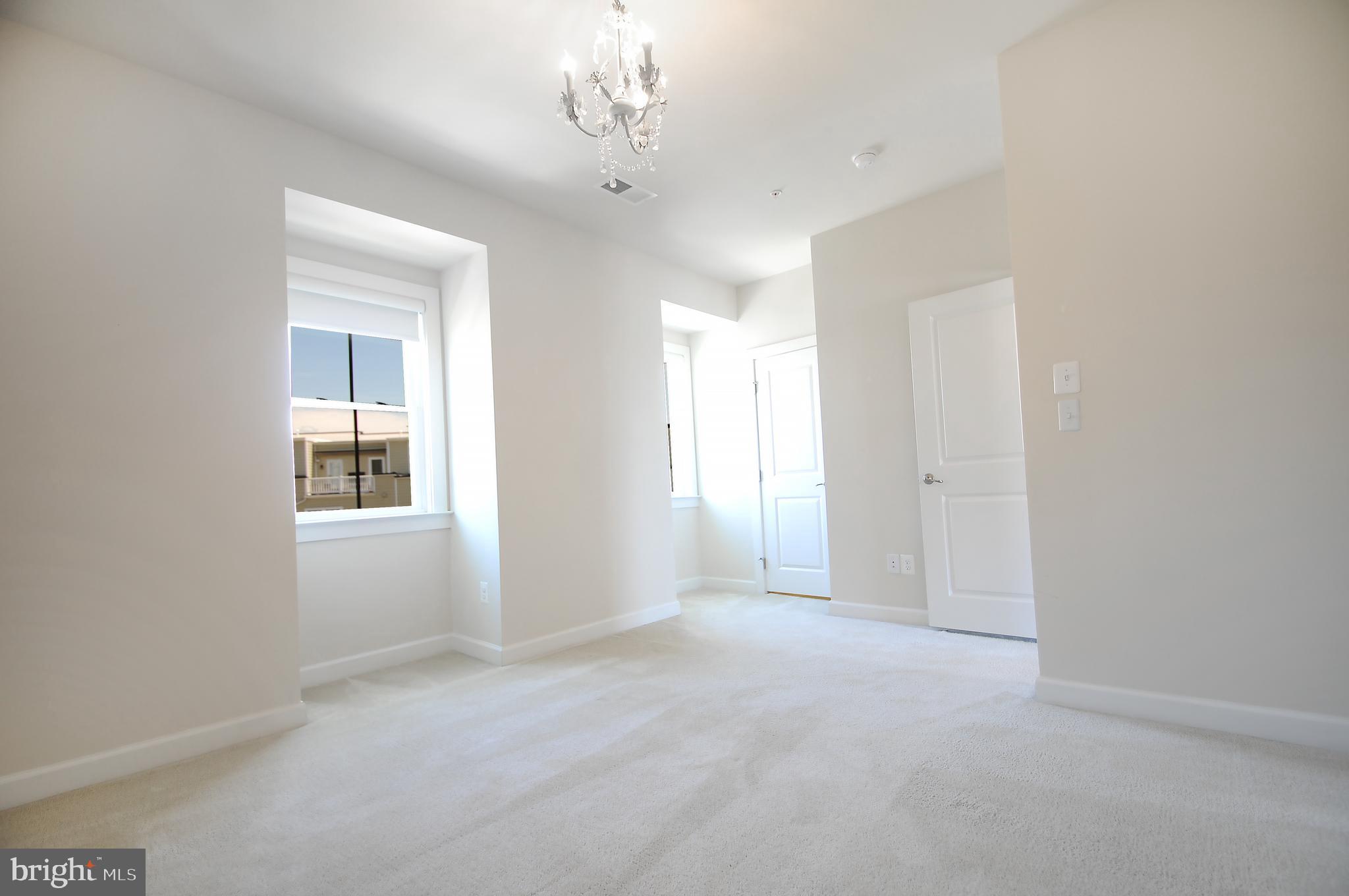 RIDGEWOOD - Residential