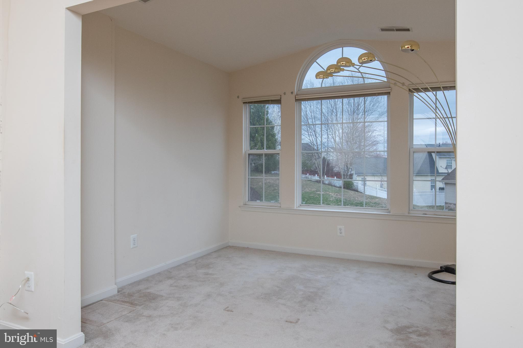 BLOOMS CROSSING - Residential