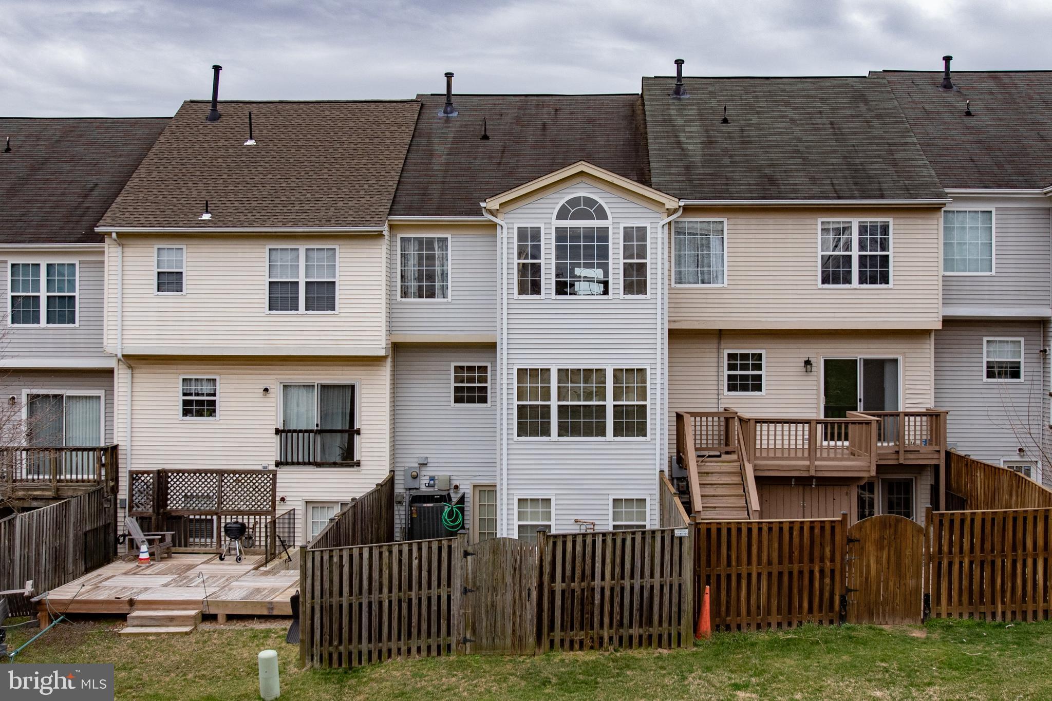 BLOOMS CROSSING - Residential