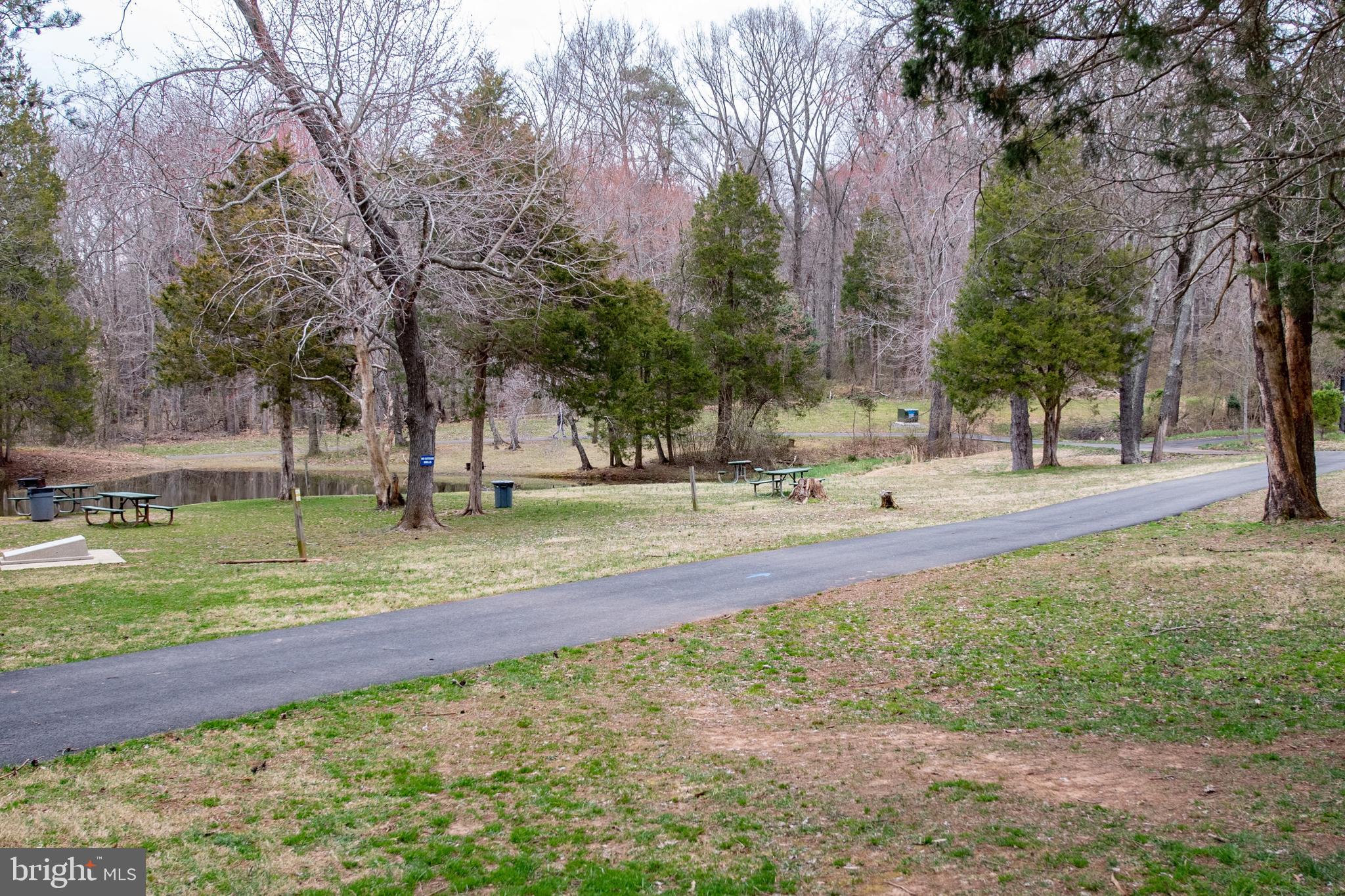 BLOOMS CROSSING - Residential