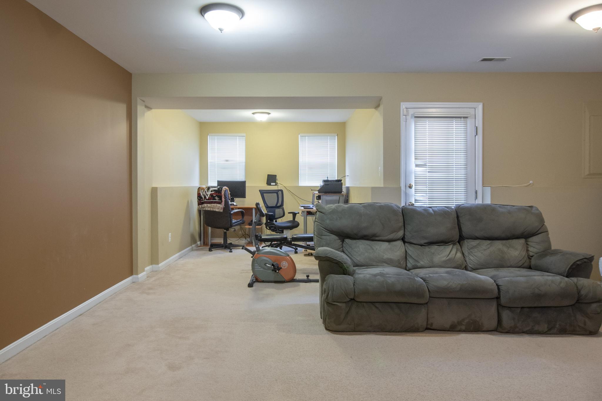 BLOOMS CROSSING - Residential