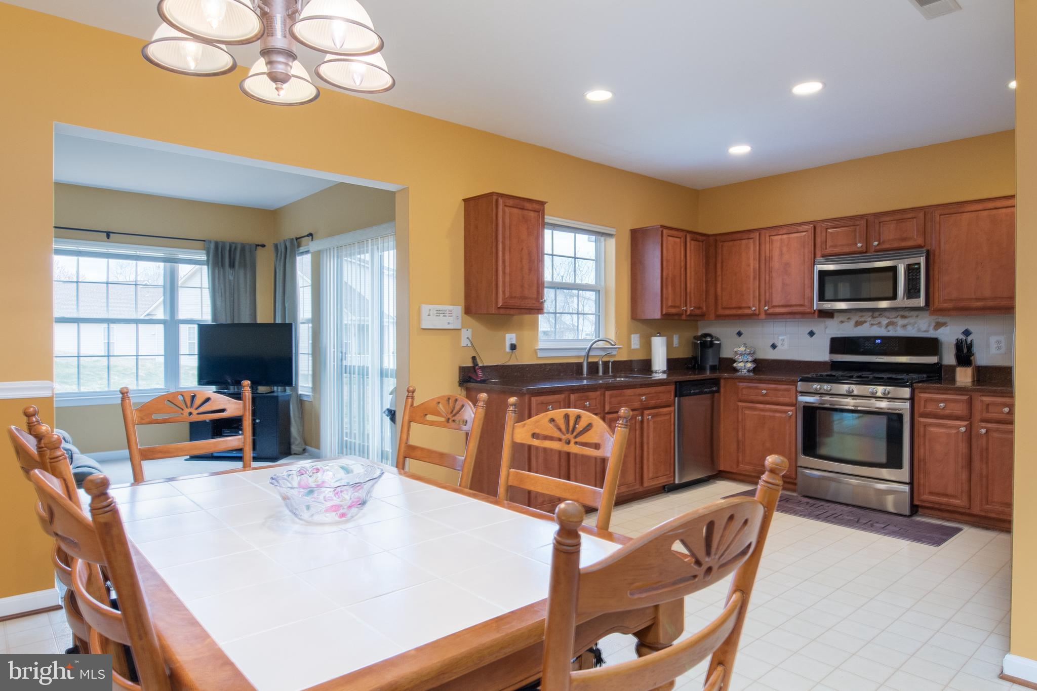 BLOOMS CROSSING - Residential