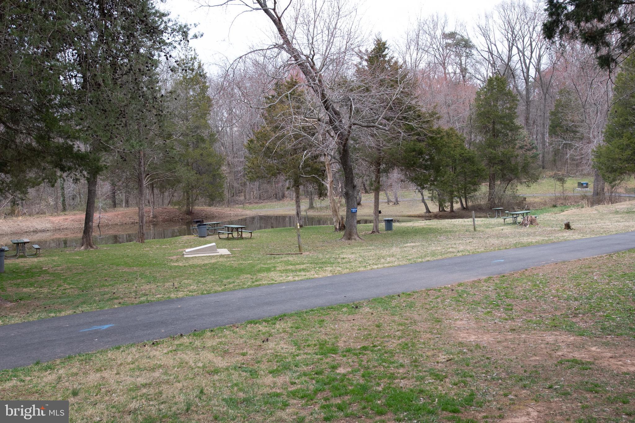 BLOOMS CROSSING - Residential