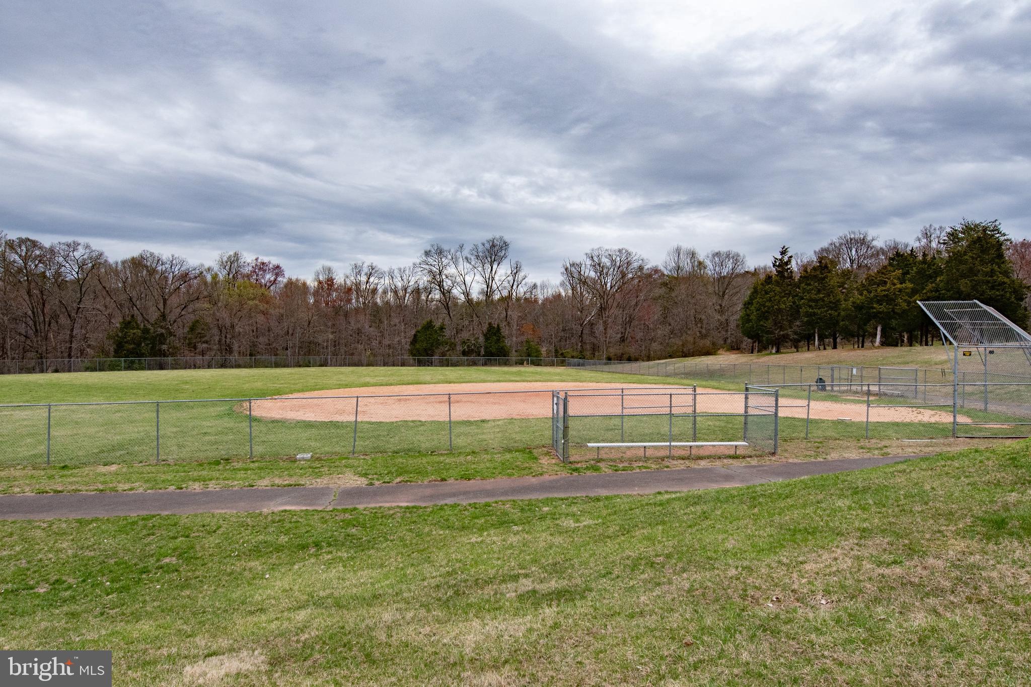 BLOOMS CROSSING - Residential