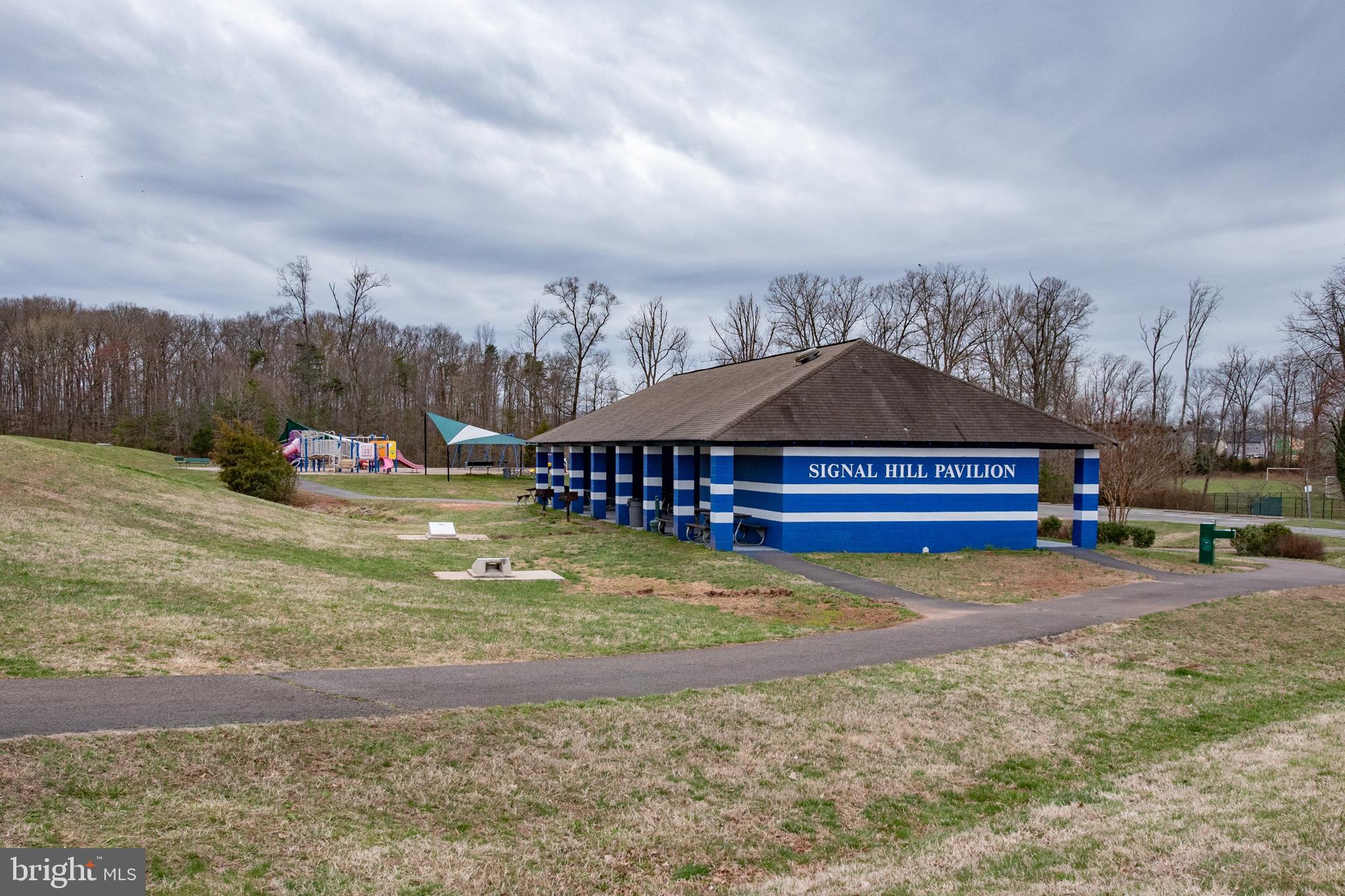 BLOOMS CROSSING - Residential