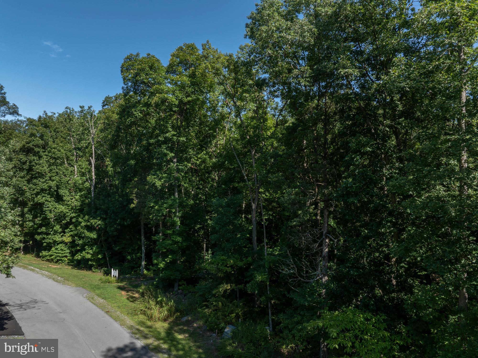 SHEPHERDS COVE - Land