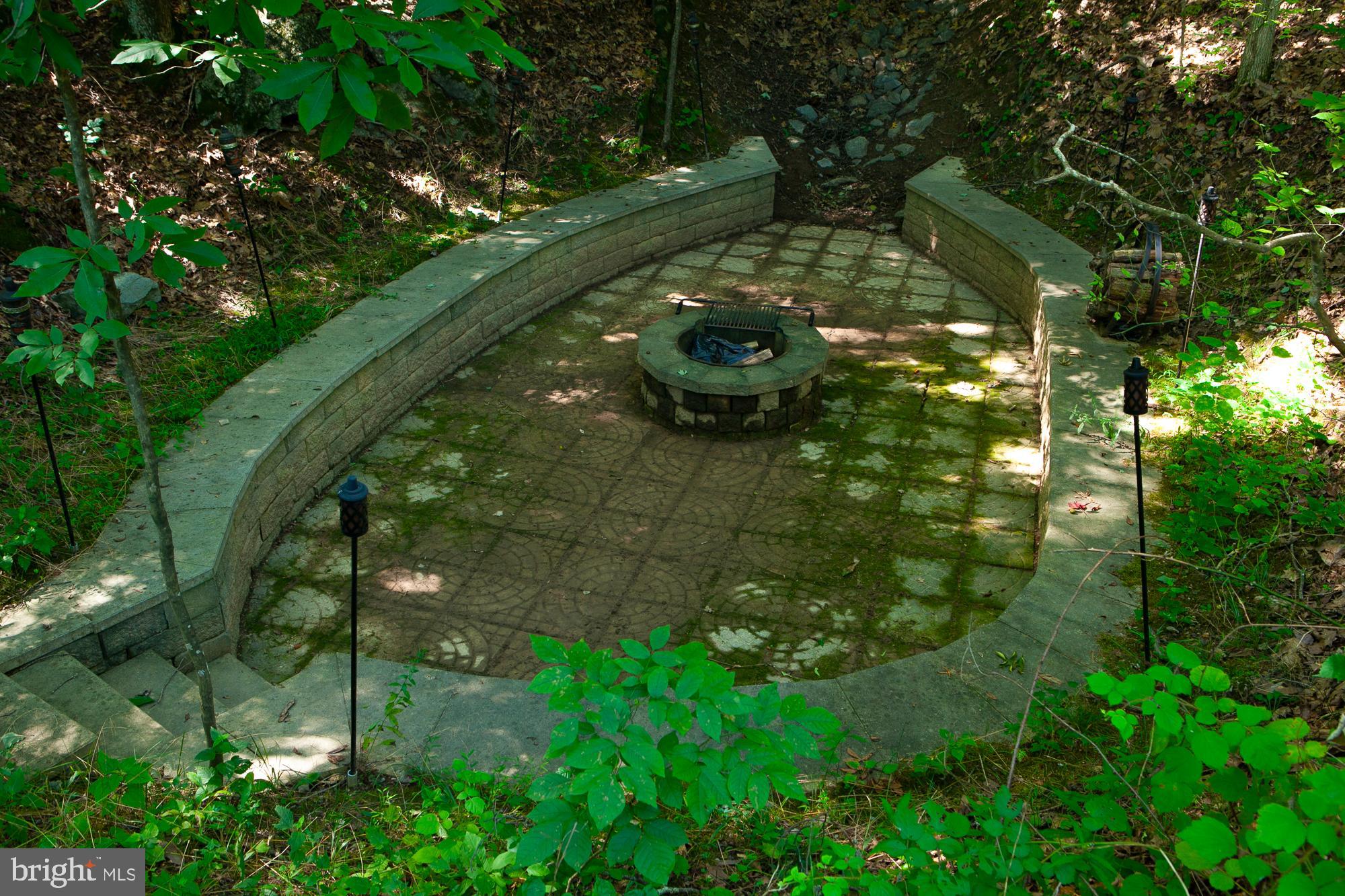 SHEPHERDS COVE - Land