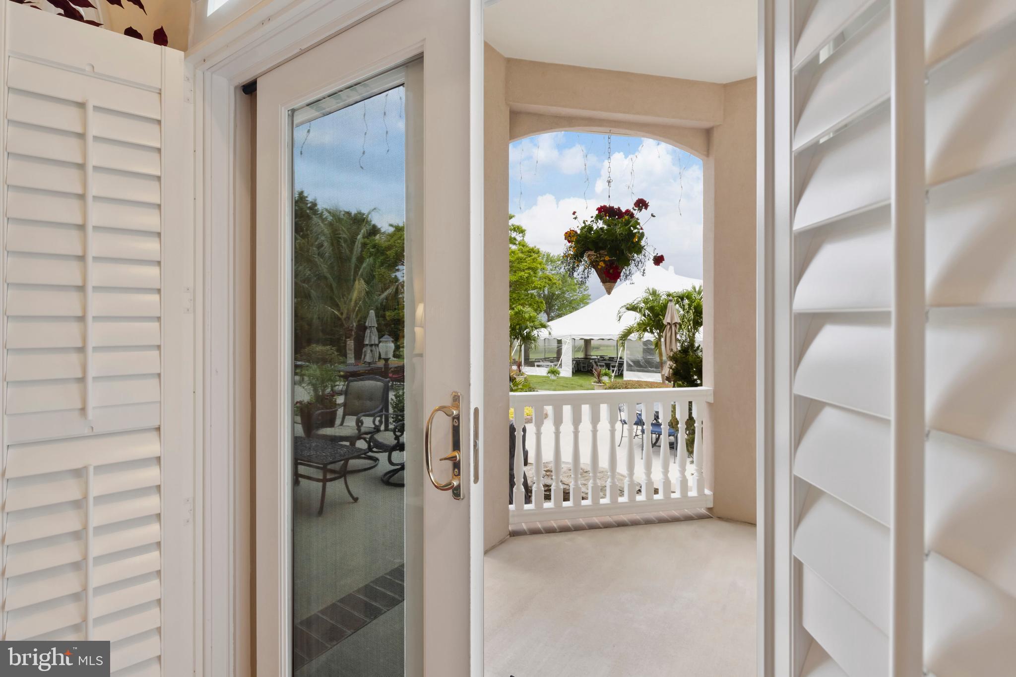 WOLF FARM - Residential