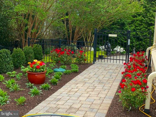 WOLF FARM - Residential