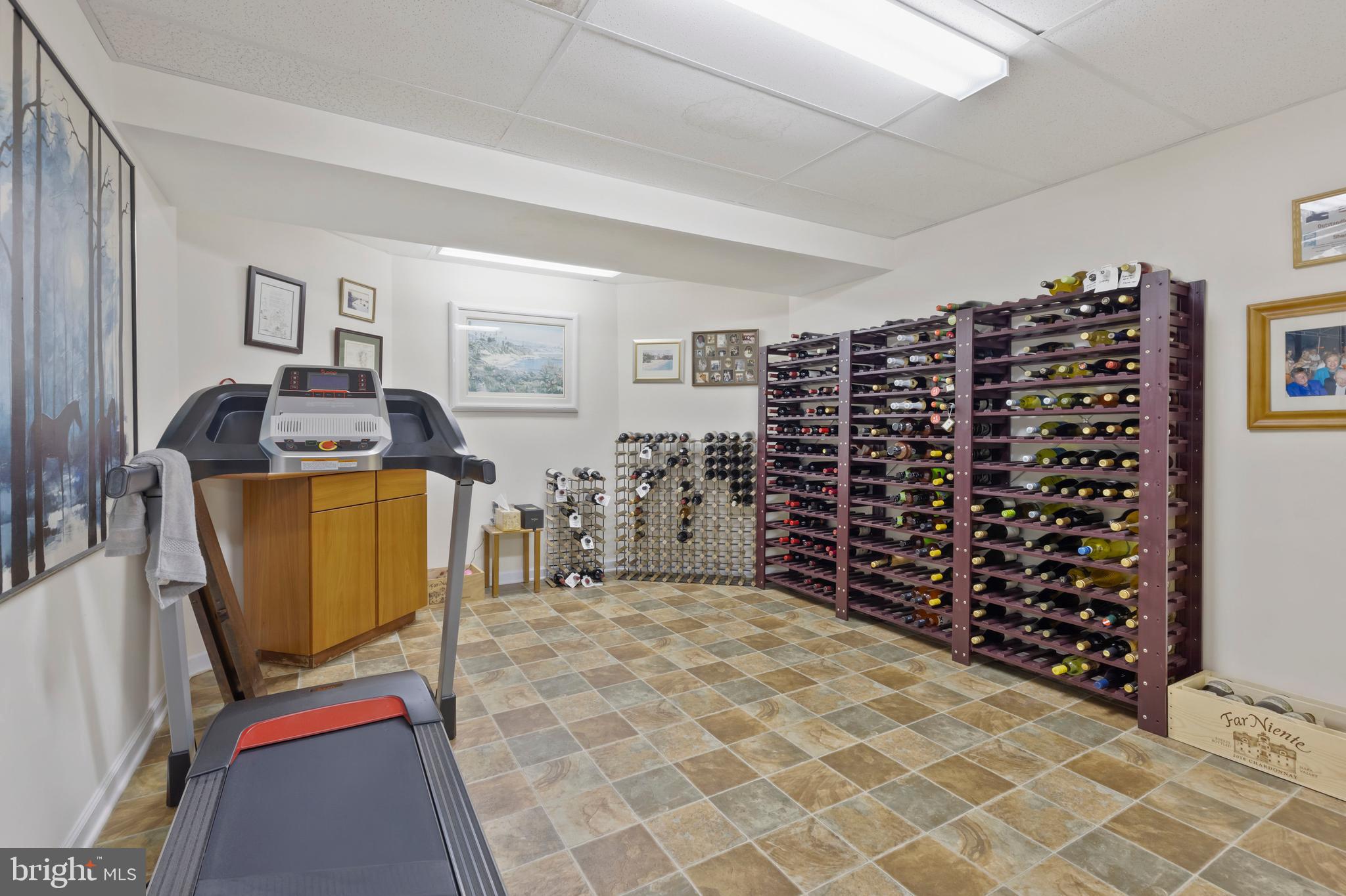 WOLF FARM - Residential