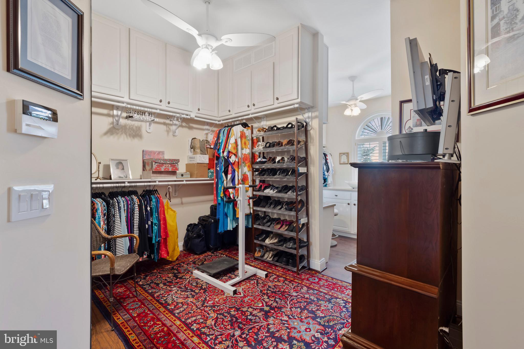 WOLF FARM - Residential