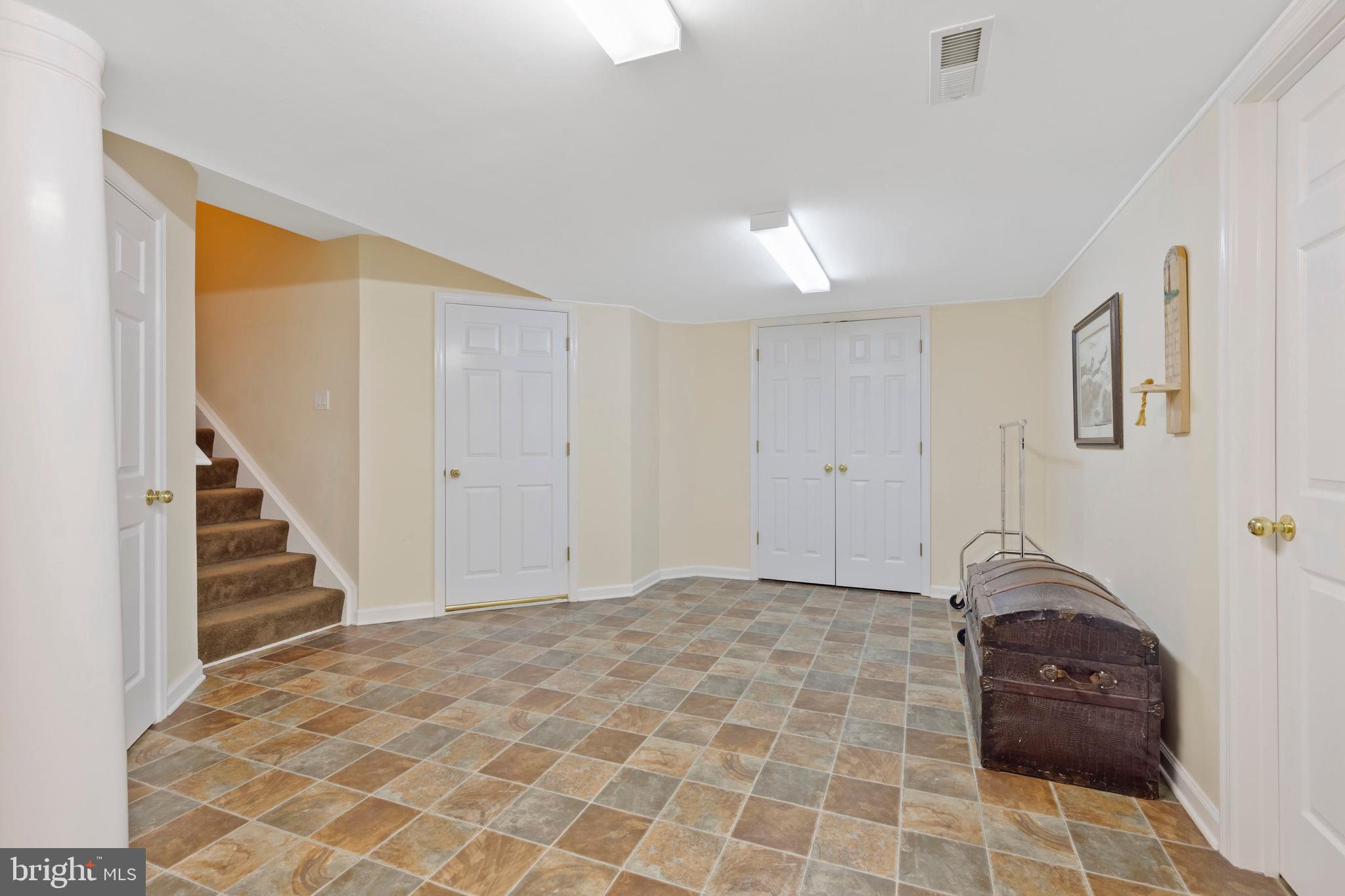 WOLF FARM - Residential