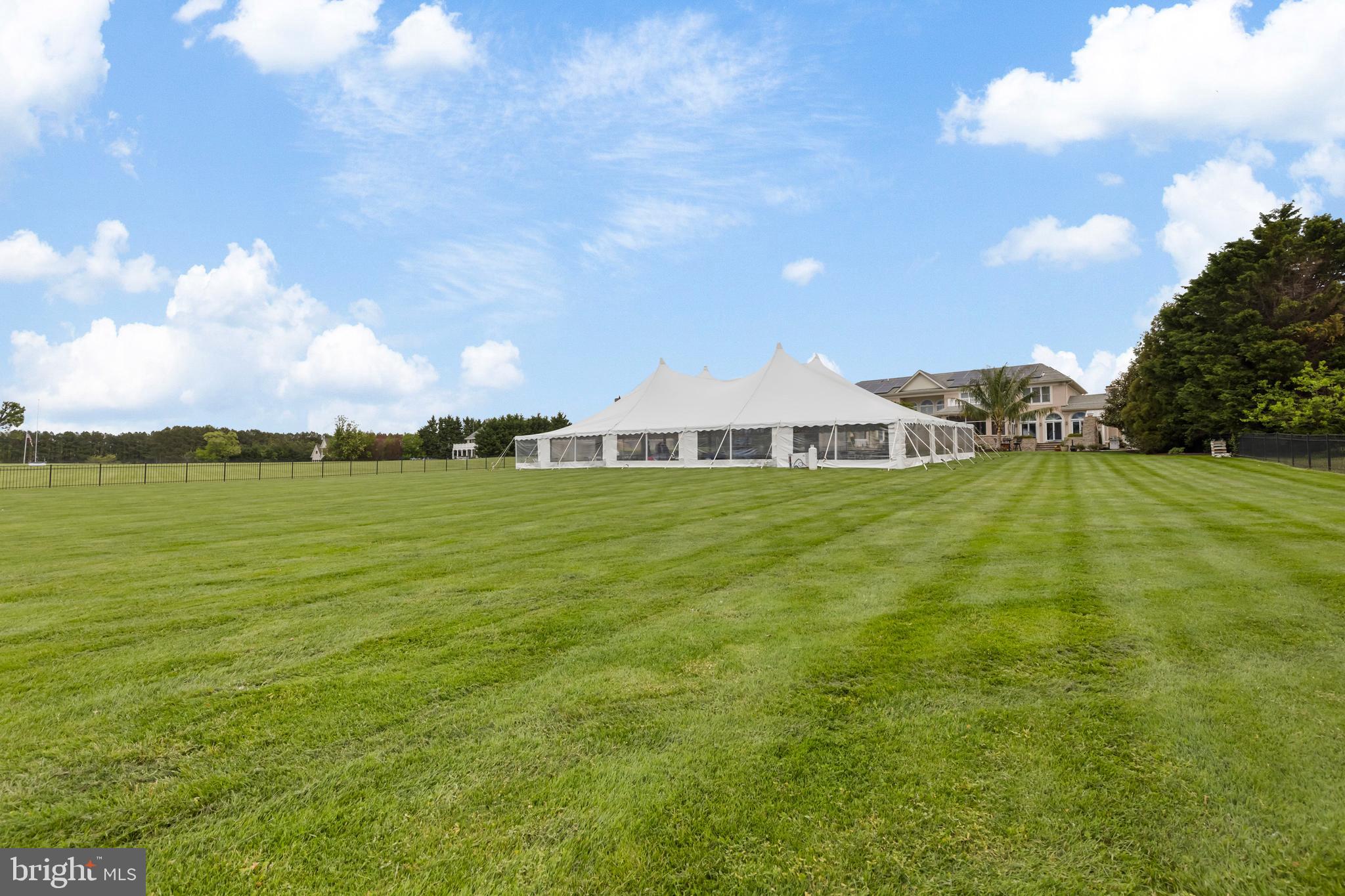 WOLF FARM - Residential