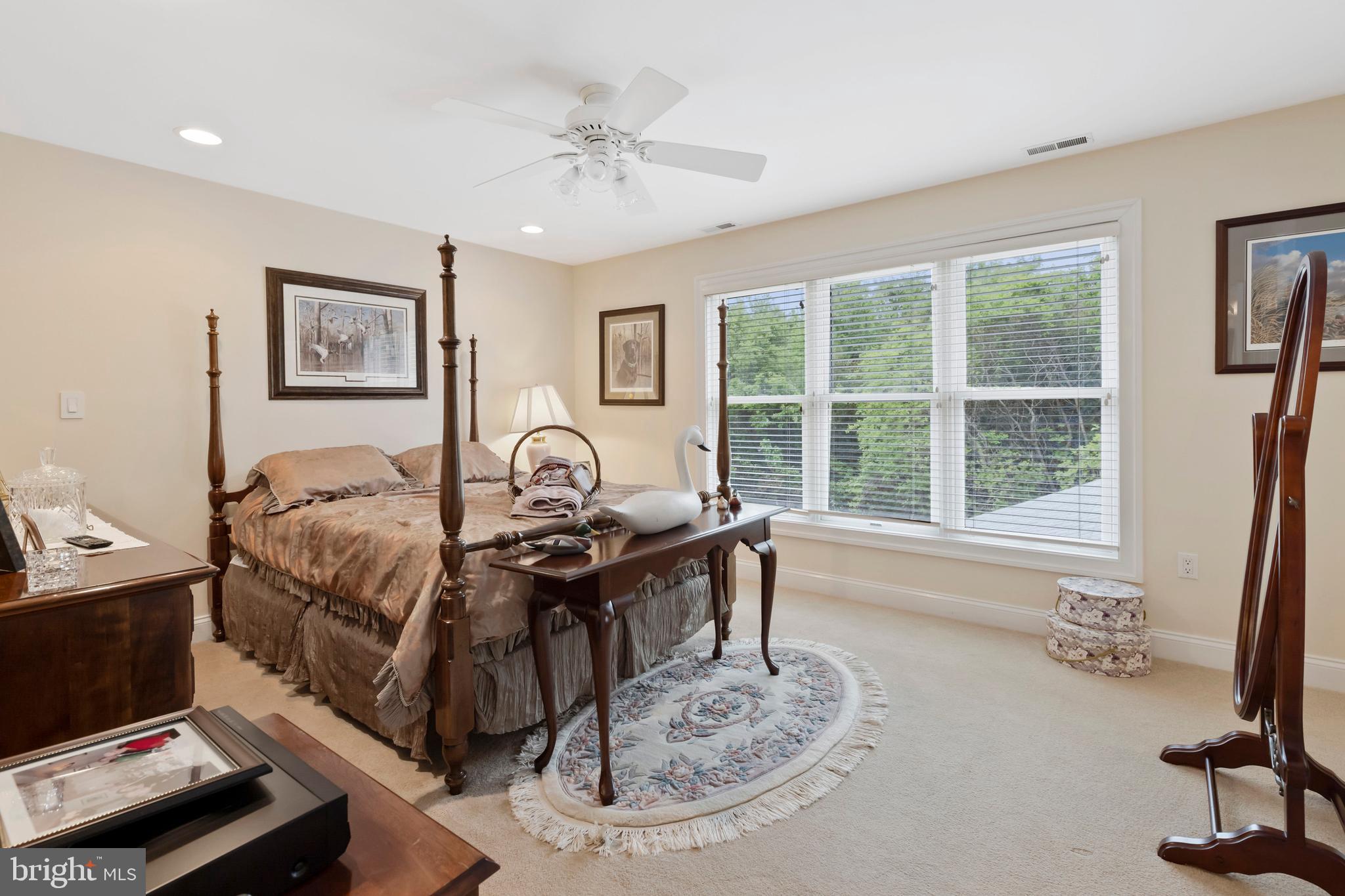 WOLF FARM - Residential