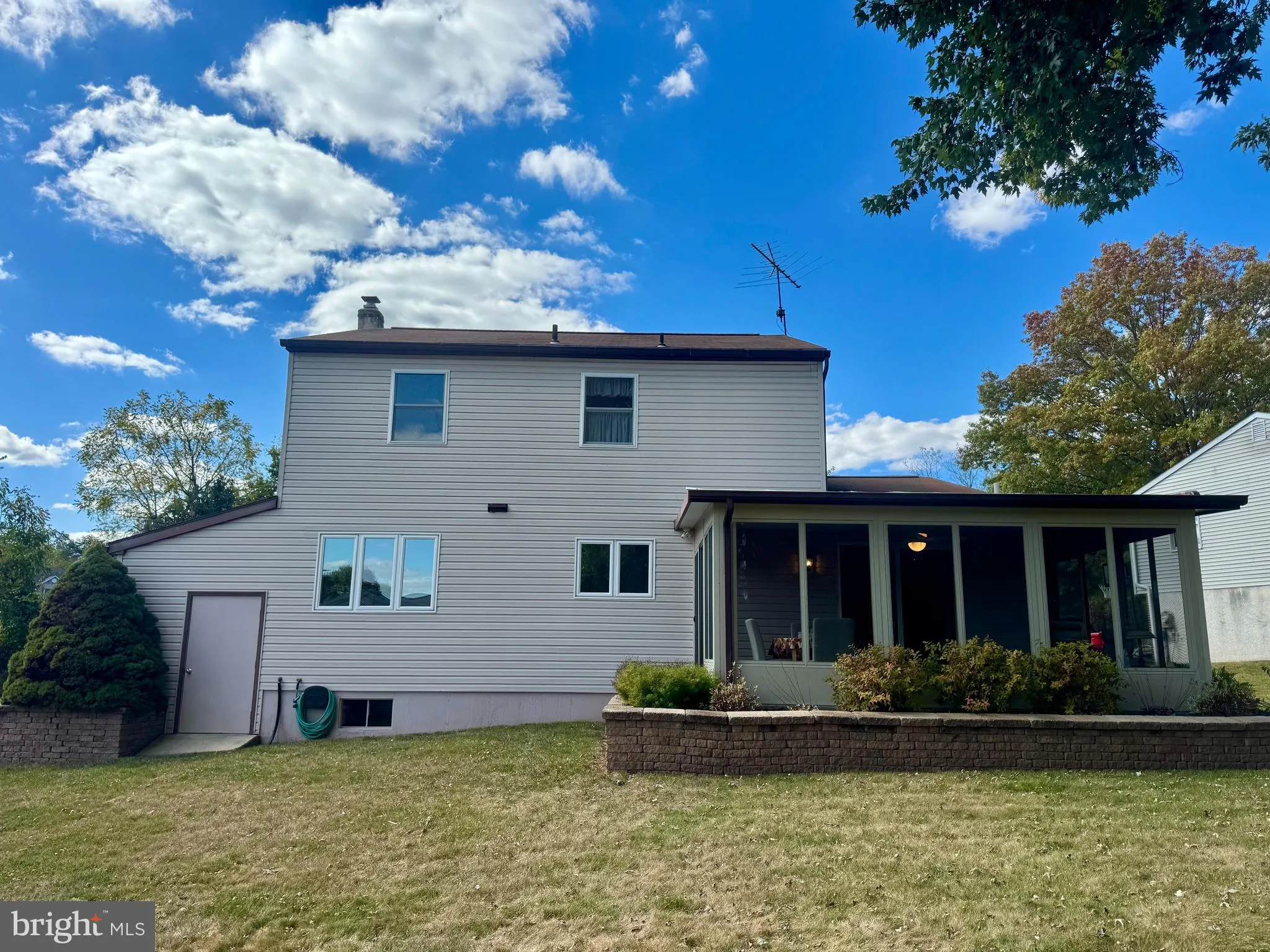 Stowe, Pennsylvania 19464, United States, 3 Bedrooms Bedrooms, ,2 BathroomsBathrooms,Residential,Coming Soon,227202