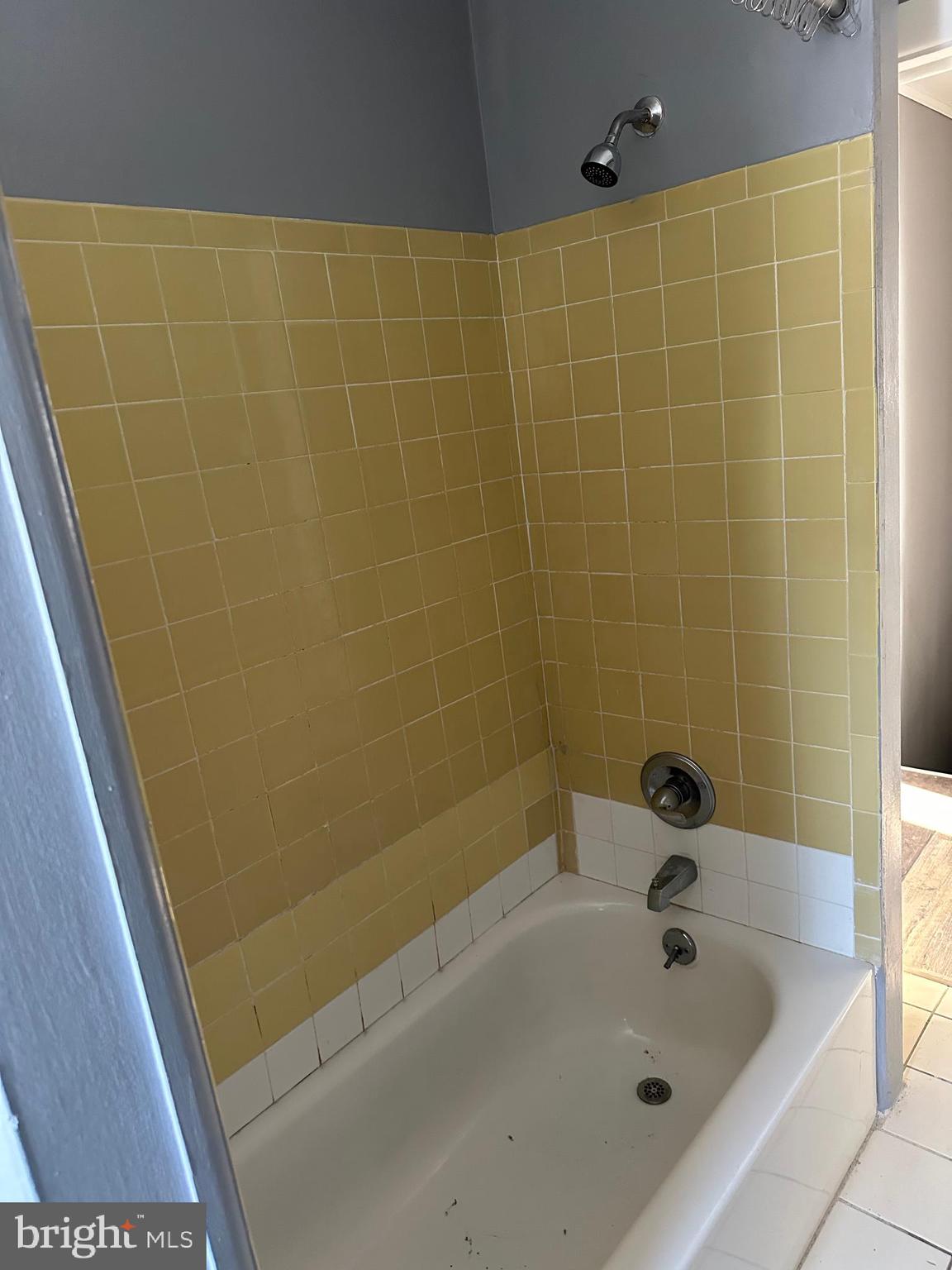 FRANKFORD - Residential Income