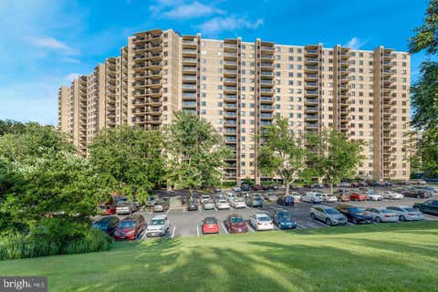 Photo of 309 Yoakum Parkway #1416, ALEXANDRIA, VA 22304 (MLS # VAAX2064768)