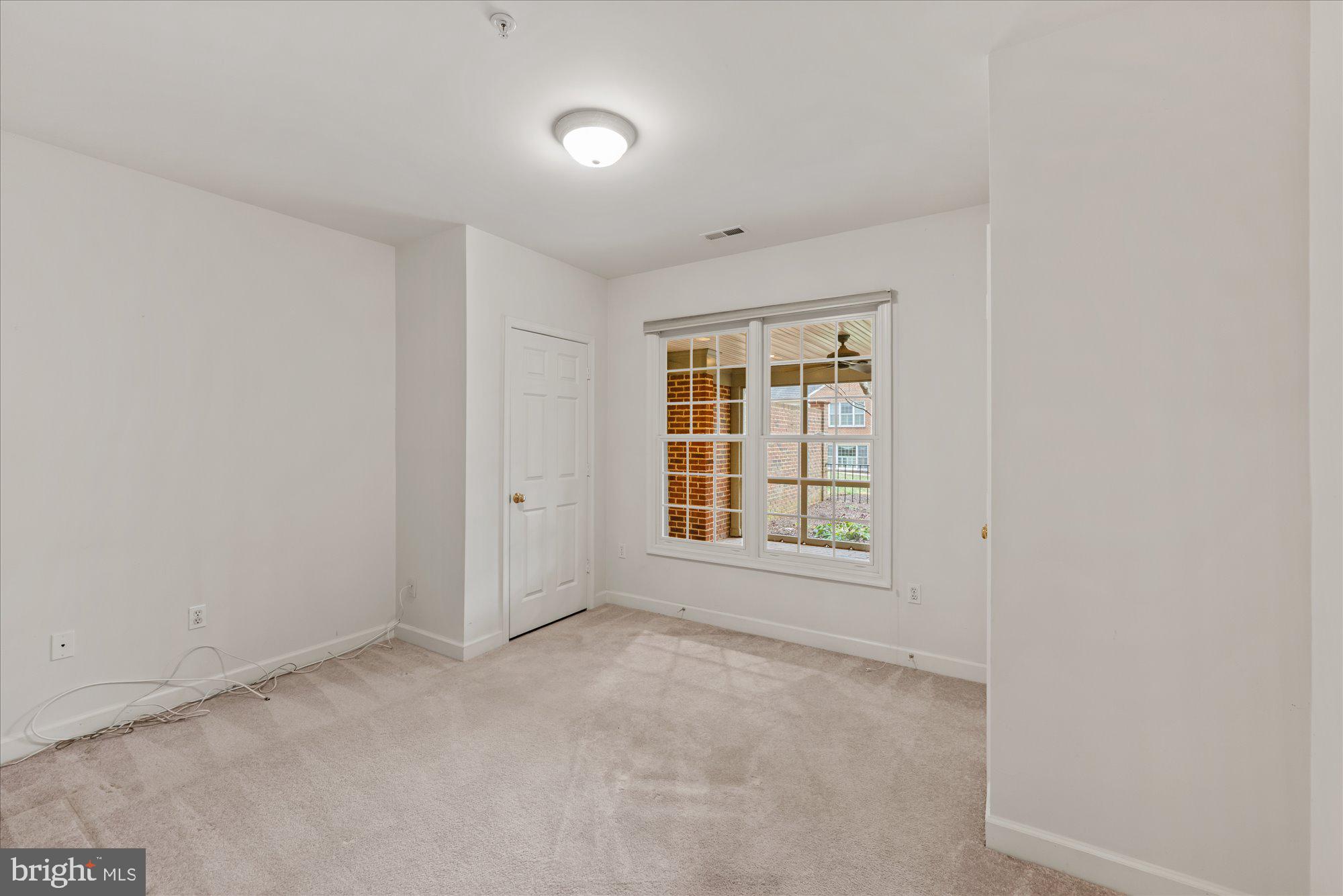 RIVER FALLS - Residential