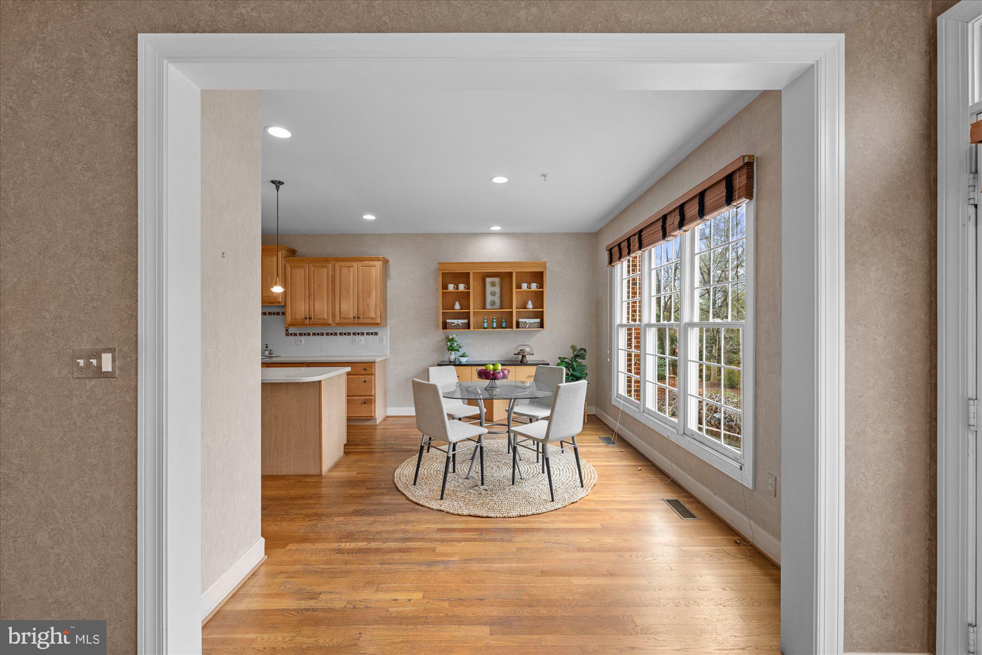 RIVER FALLS - Residential