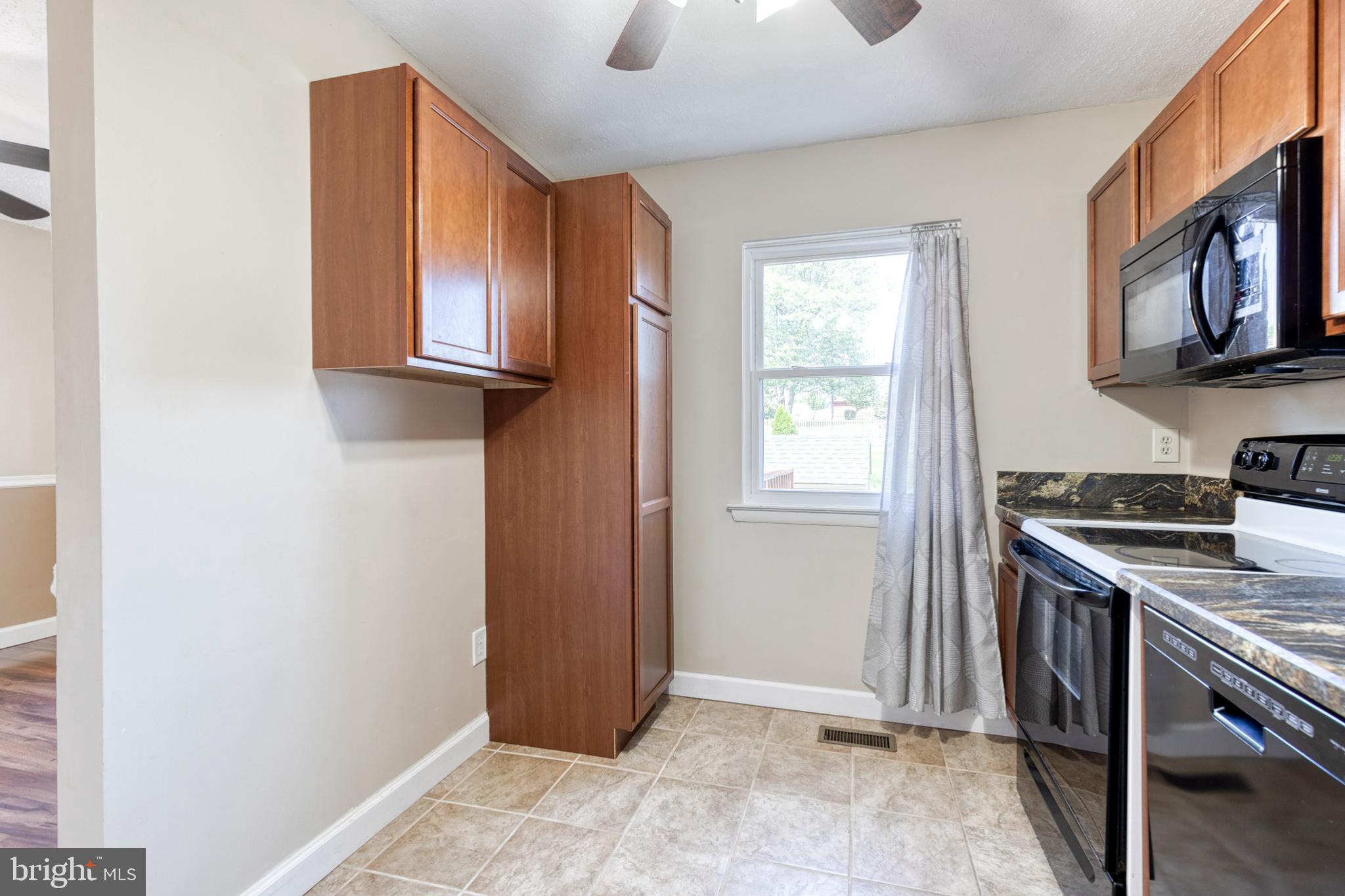 WOODSDALE MEADOW - Residential