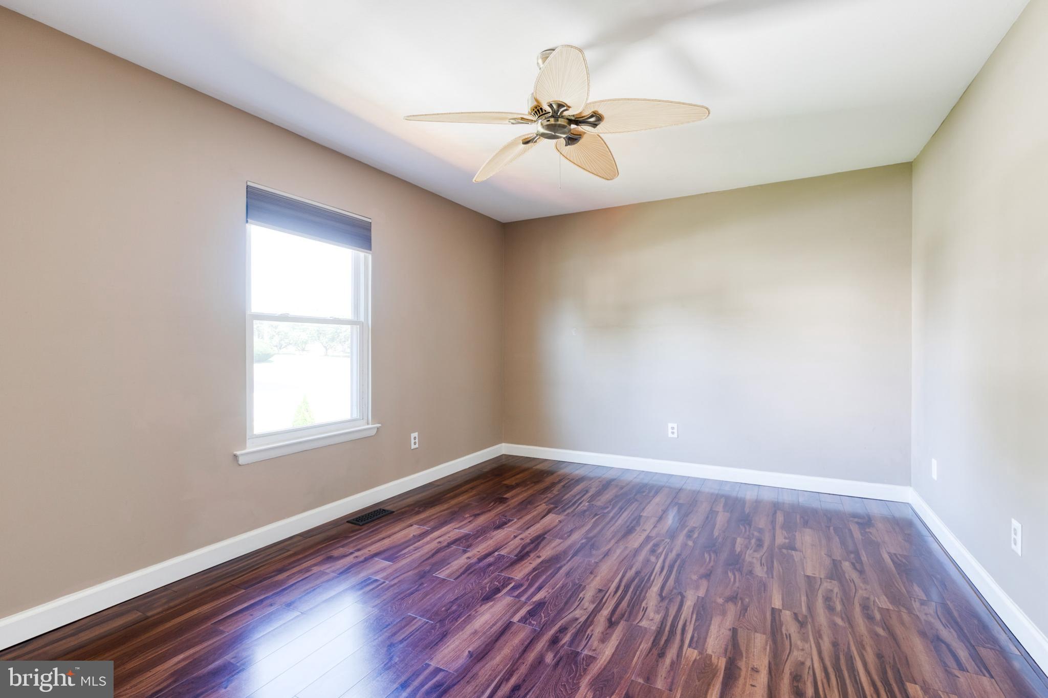 WOODSDALE MEADOW - Residential